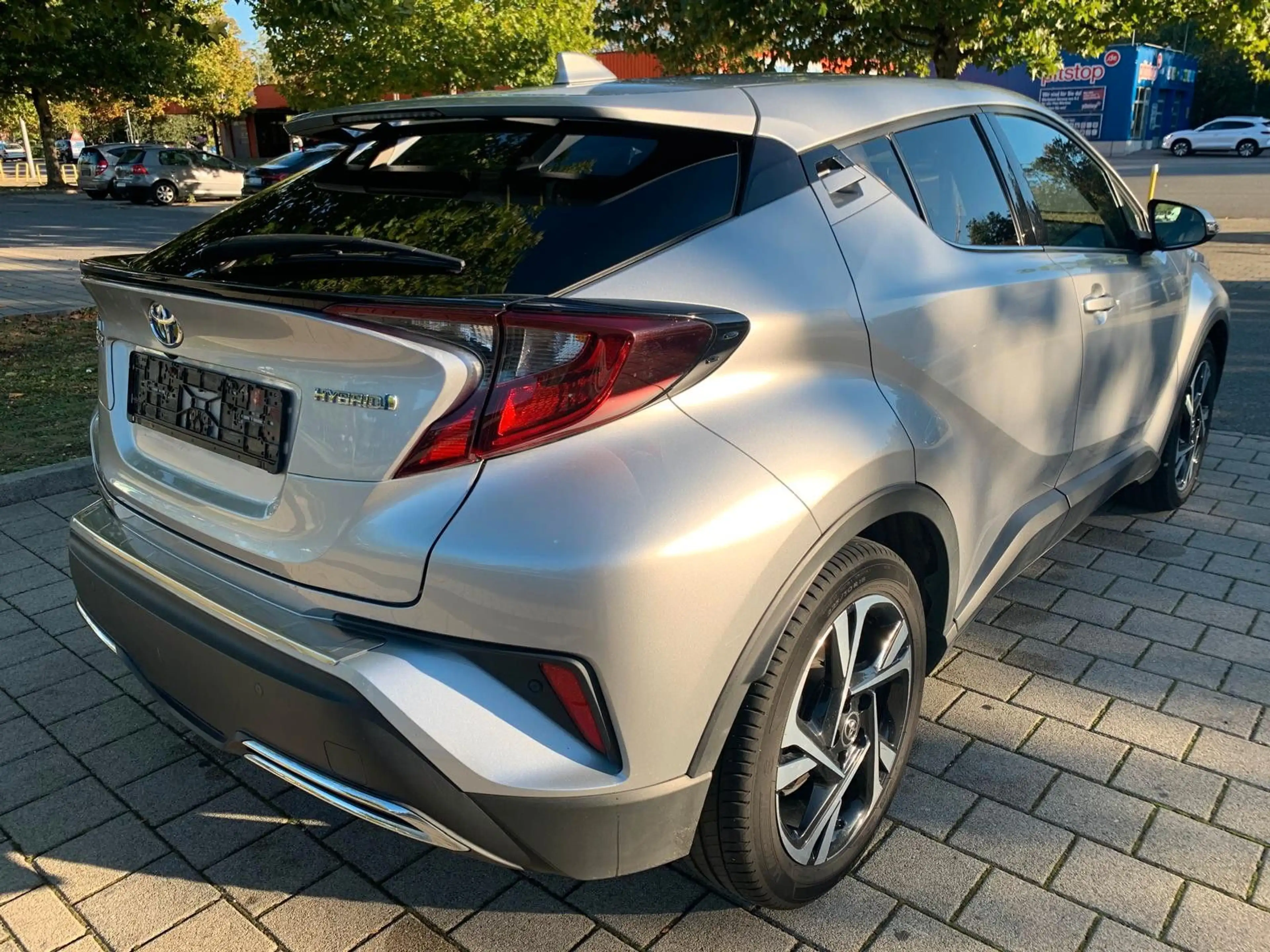 Toyota C-HR Hybrid Style KAM LED IACC — photo 7