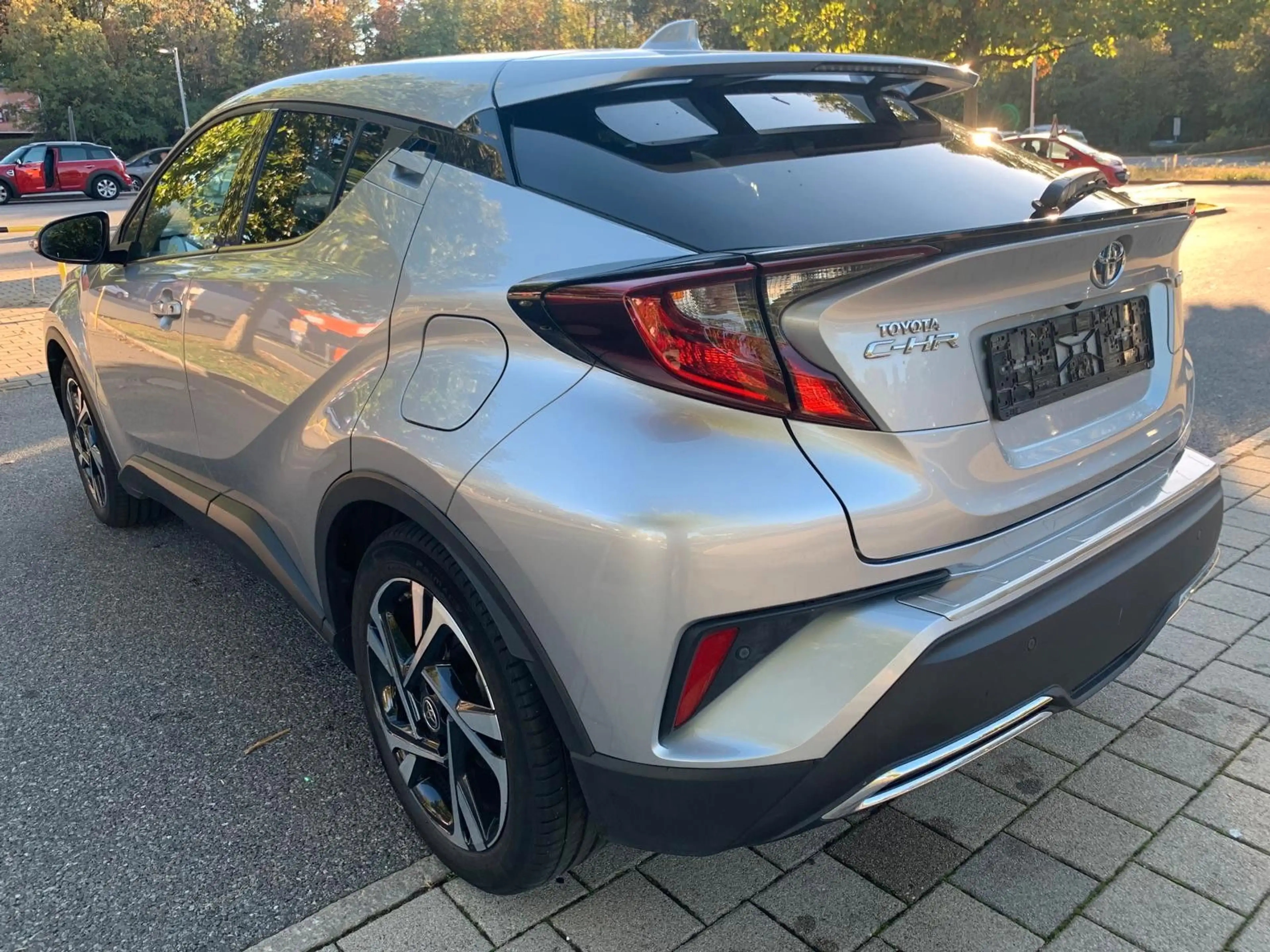 Toyota C-HR Hybrid Style KAM LED IACC — photo 6