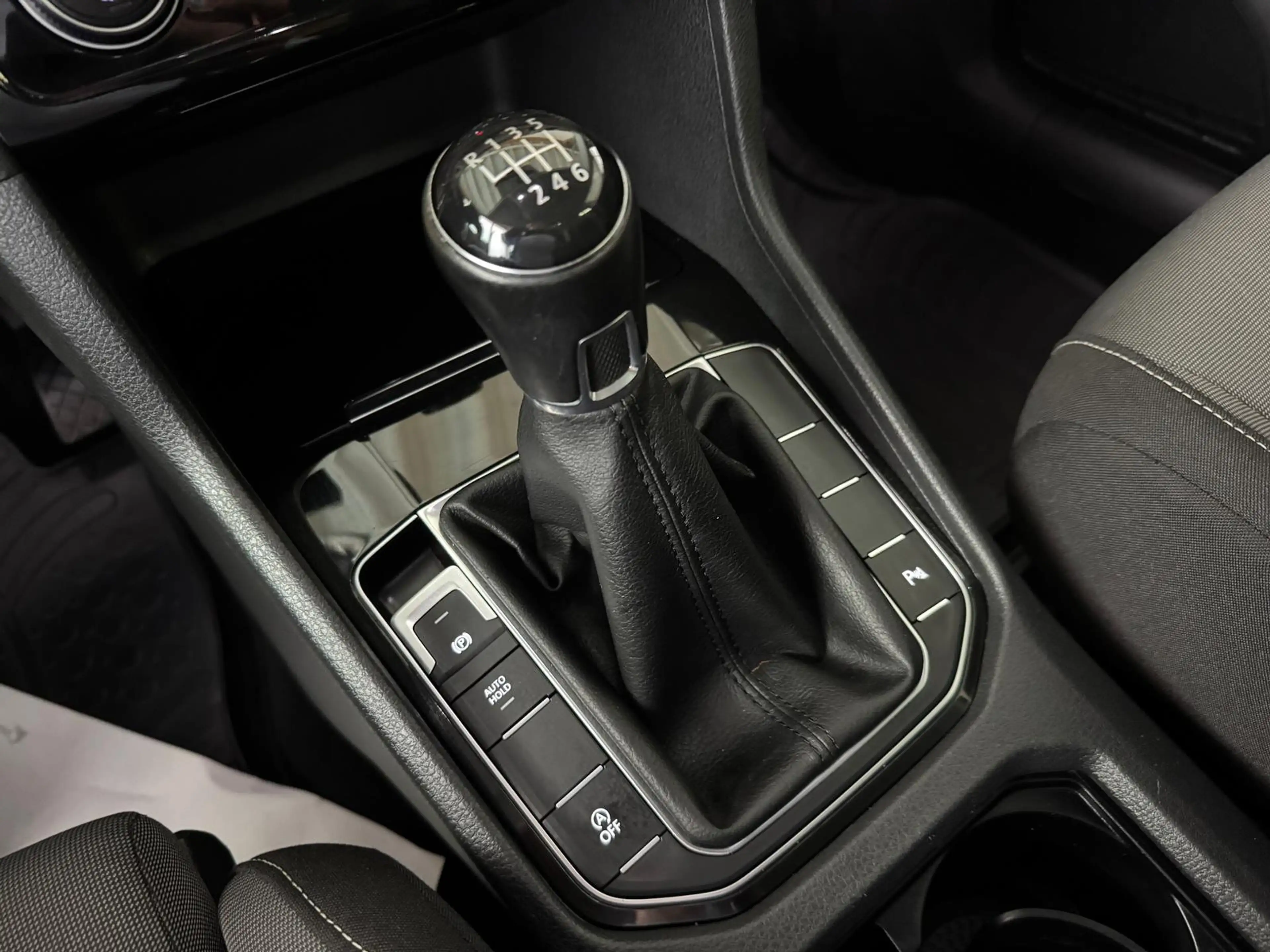 Volkswagen Golf Sportsvan 1.4 - Xenon/Navi/Klima — photo 18