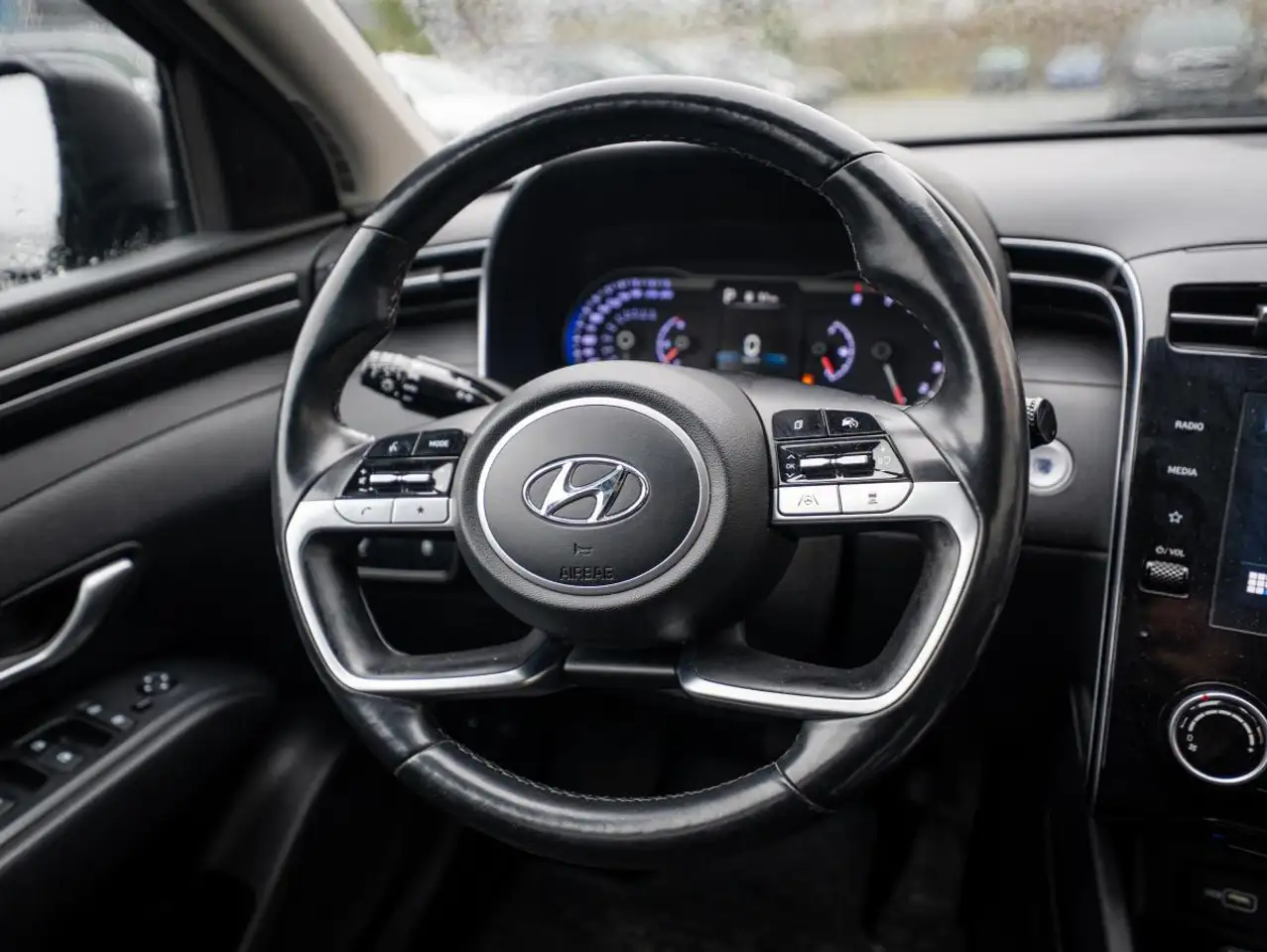 Hyundai TUCSON снимка Hyundai TUCSON