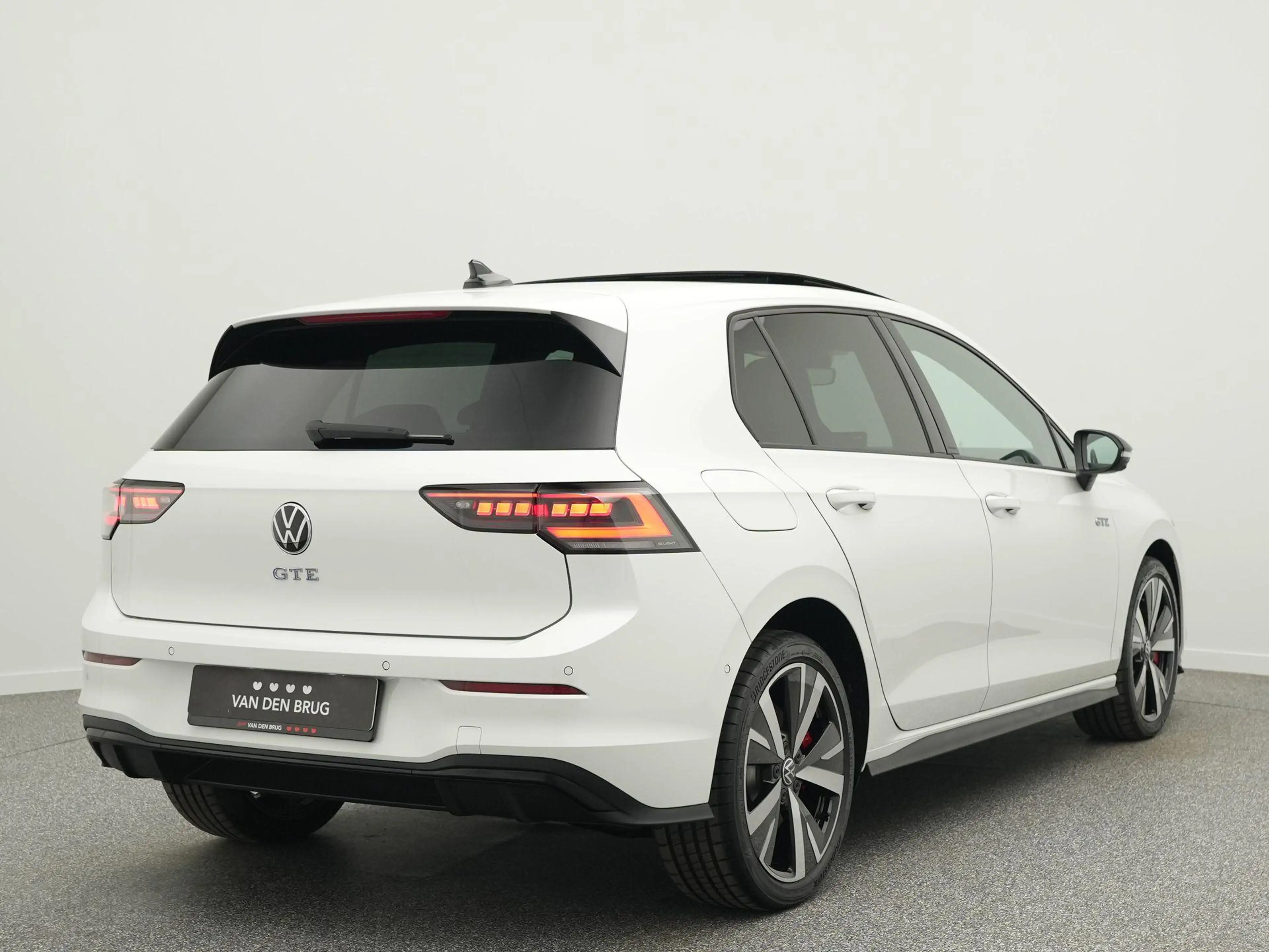 Volkswagen Golf GTE 1.5 eHybrid 272PK | Led Matrix IQ | DCC | Stuur & — photo 2