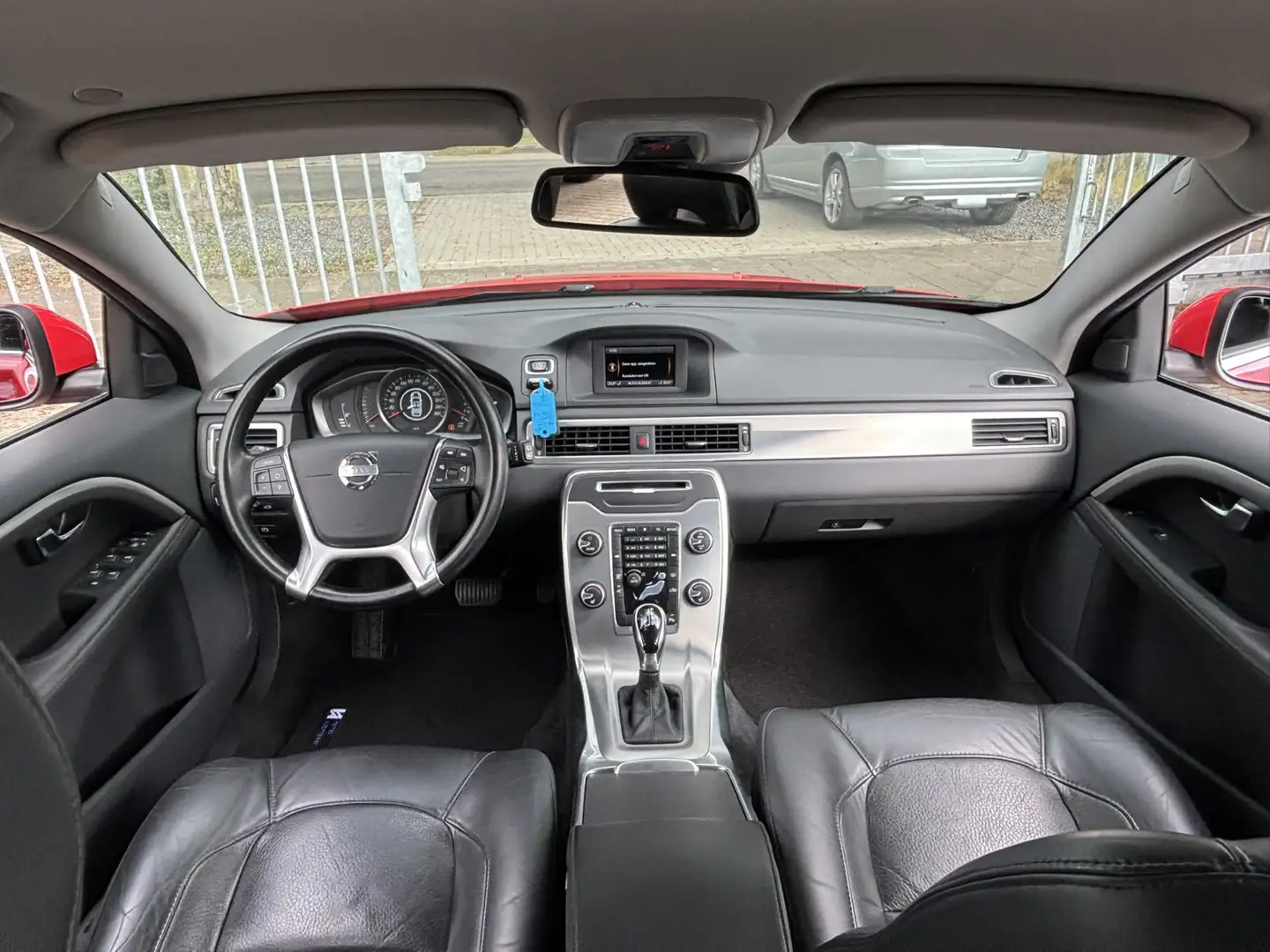 Volvo V70 2.0 T5 213pk 5 Cilinder Summum Keyless MD '14 Rouge - 2