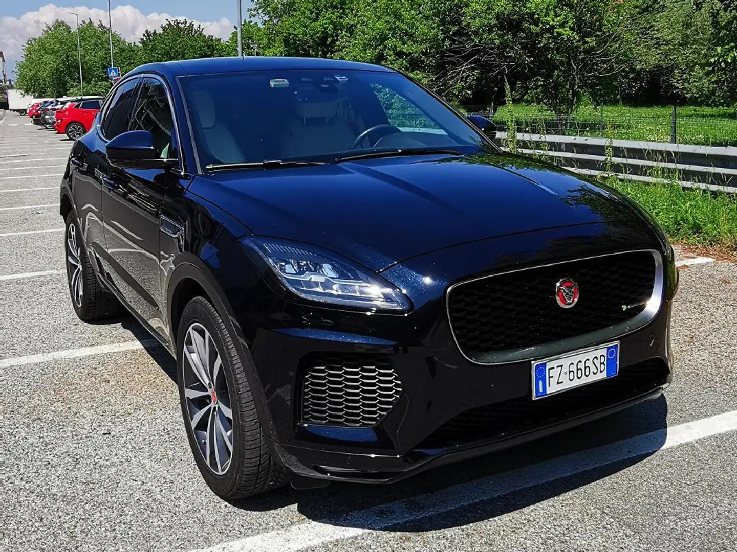 Jaguar E-Pace E-Pace 20172.0 i4 R-Dynamic S awd 249cv auto my19 Nero - 1