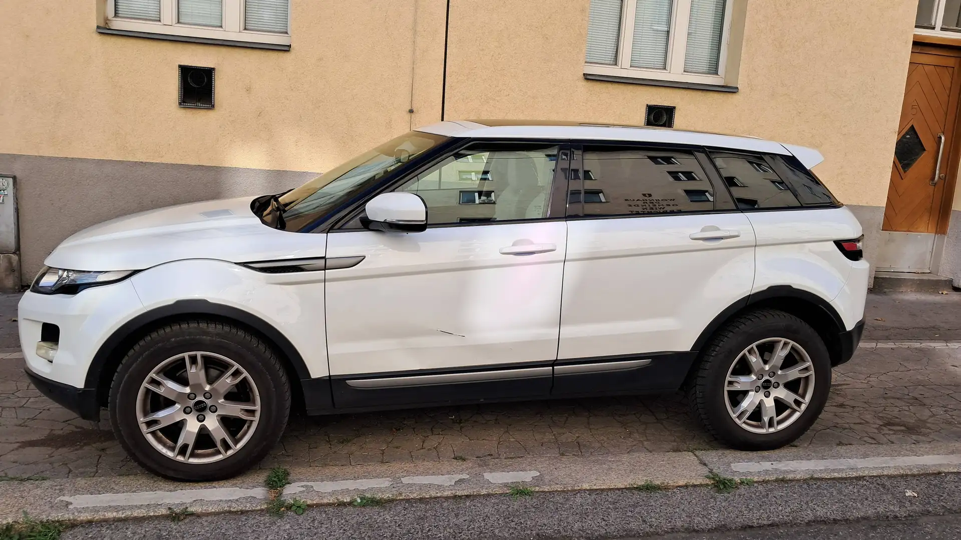 Land Rover Range Rover Evoque Range Rover Evoque Pure 2,2 TD4 Aut. Pure Weiß - 1