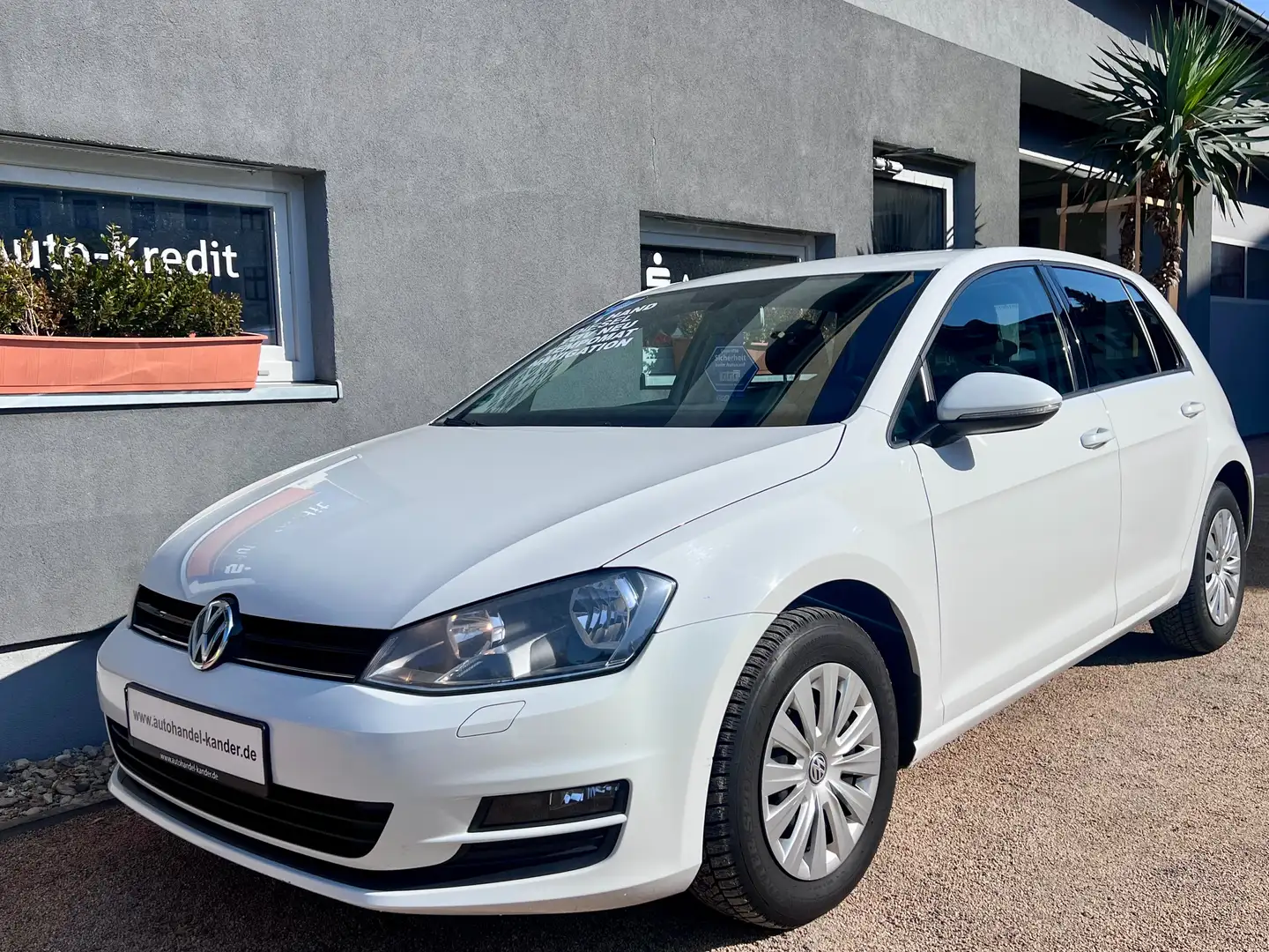Volkswagen Golf Trendline*SERVICE*1.HAND*TÜV NEU*GARANTIE Blanco - 1