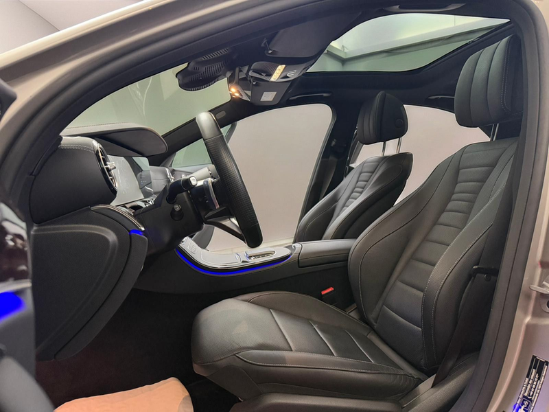 Mercedes-Benz E 450 4M AMG LINE*PANO*AIRM*KEYL*SOFTCL*MEGAVOLL — photo 10