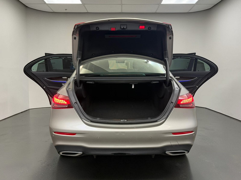 Mercedes-Benz E 450 4M AMG LINE*PANO*AIRM*KEYL*SOFTCL*MEGAVOLL — photo 14
