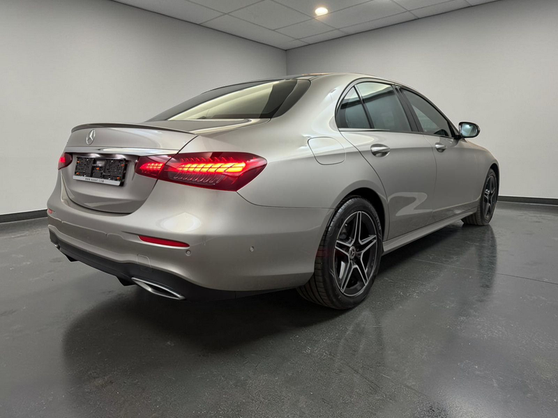 Mercedes-Benz E 450 4M AMG LINE*PANO*AIRM*KEYL*SOFTCL*MEGAVOLL — photo 7