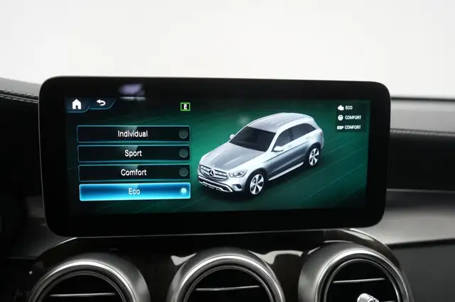 Mercedes-Benz GLC view 21