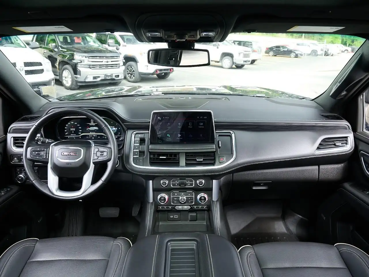 GMC Yukon photo GMC Yukon