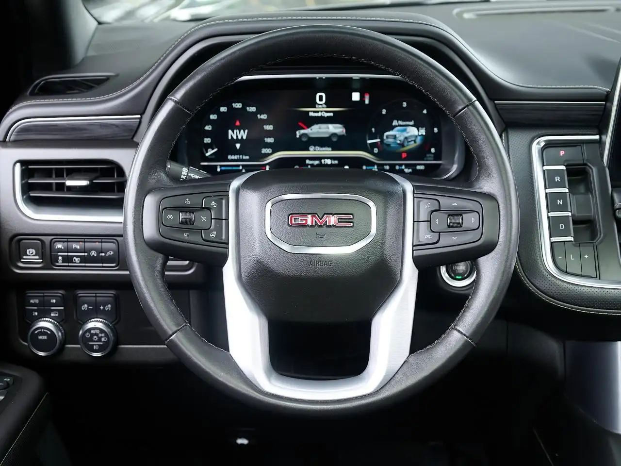GMC Yukon photo GMC Yukon