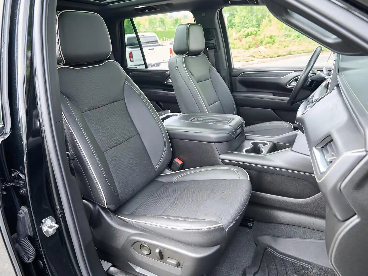 GMC Yukon photo GMC Yukon