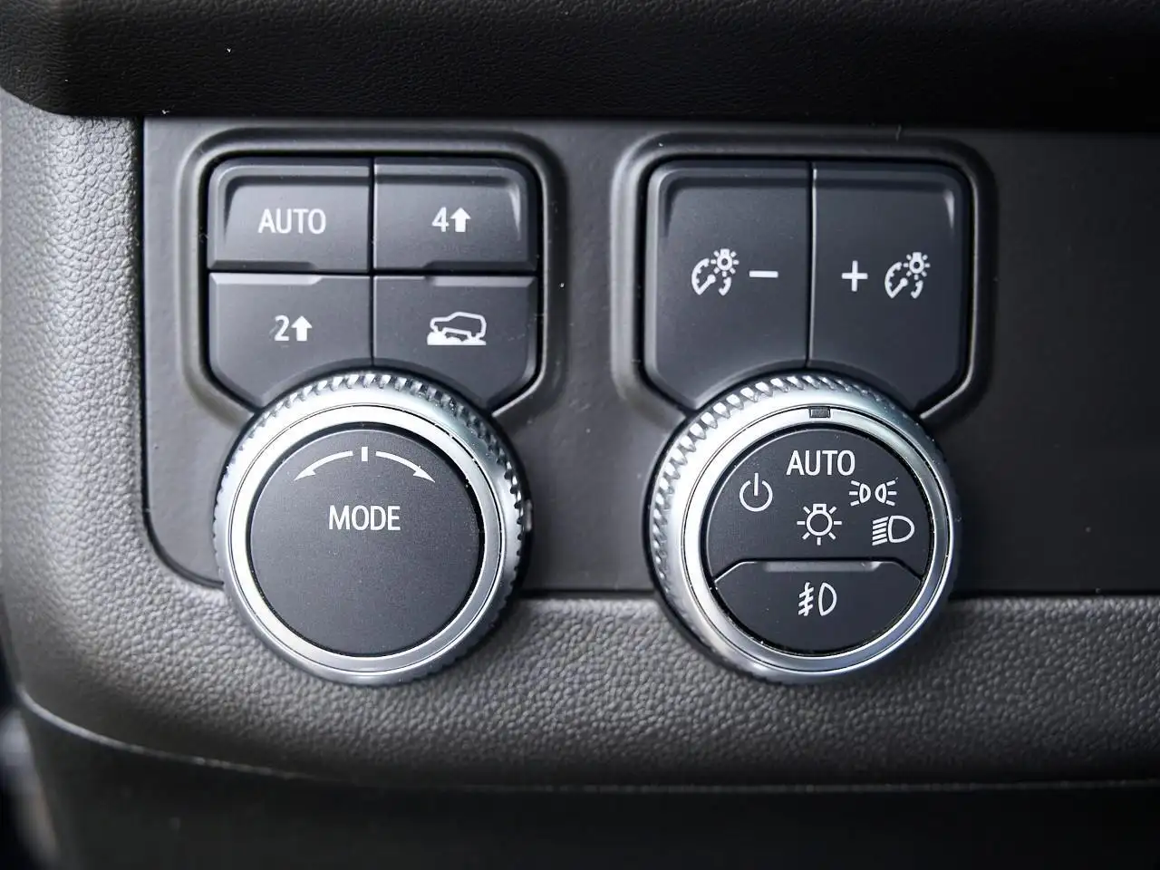 GMC Yukon photo GMC Yukon