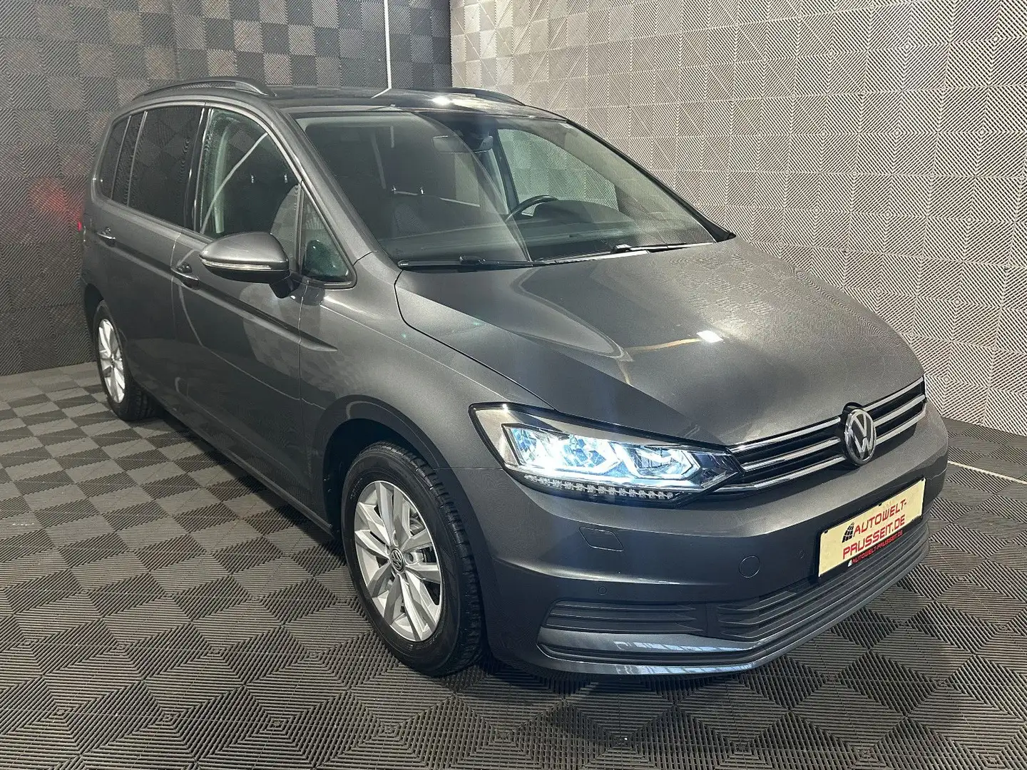 Volkswagen Touran Comfortline*7 SITZER*LED-ACC-SITZ.HZ-PDC Grau - 1