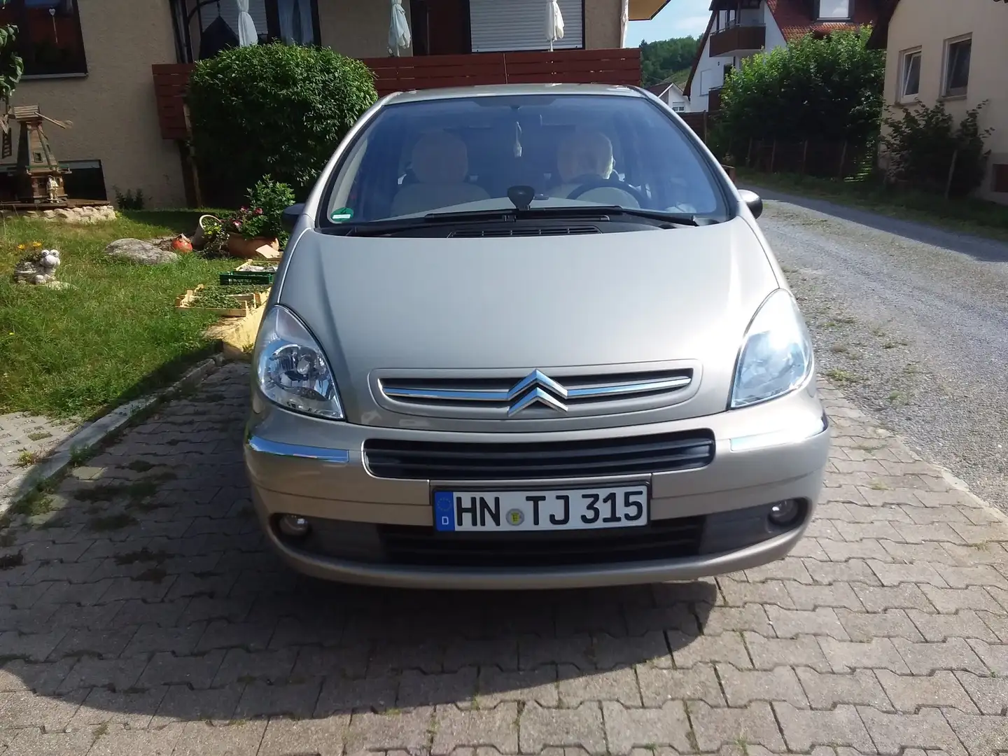 Citroen Xsara Picasso 1.6 Exclusive - 1
