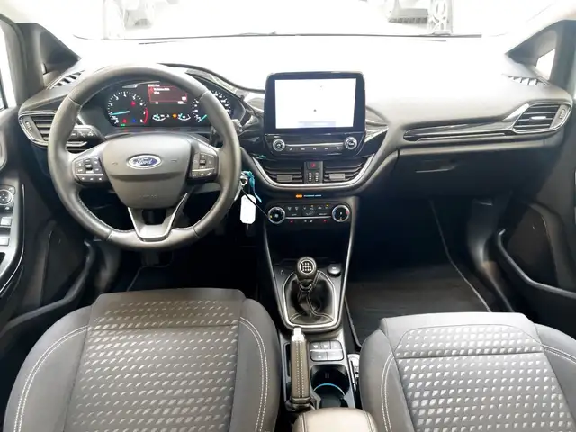Ford Fiesta view 9
