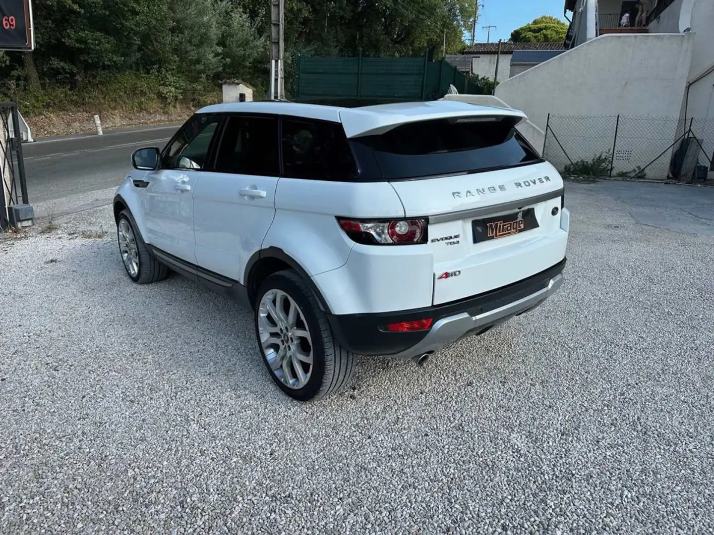 Land Rover Range Rover Evoque LAND ROVER RANGE ROVER EVOQUE TD4 HSE 121250 KMS Blanc - 2