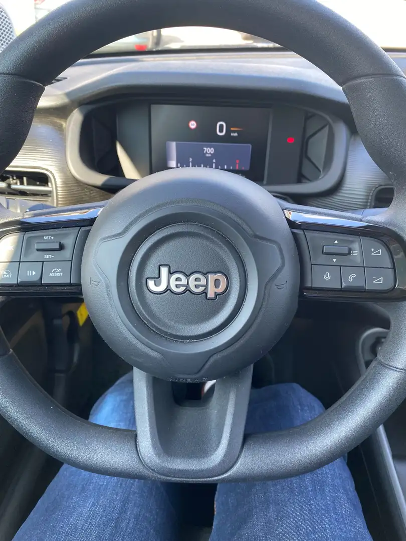 Jeep Avenger Avenger 1.2 turbo Longitude fwd 100cv Grau - 1