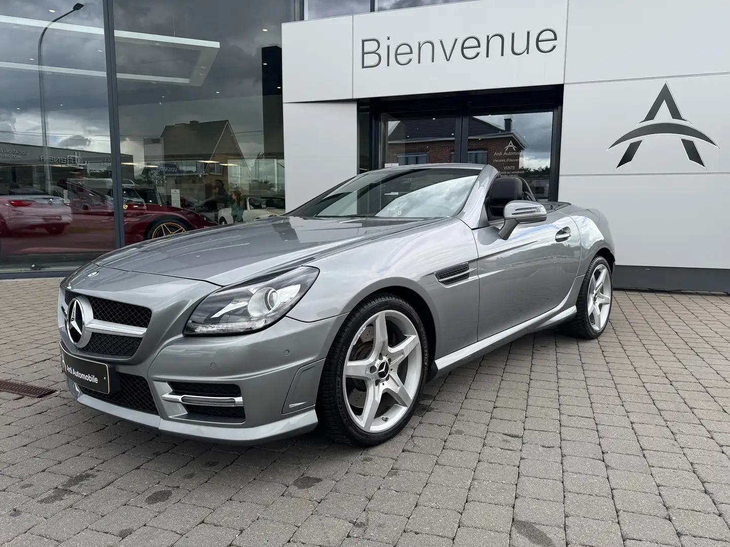 Mercedes-Benz SLK 200 PACK AMG*GARANTIE 12 MOIS*SIEGES CHAUFFANTS*GPS* Gris - 1
