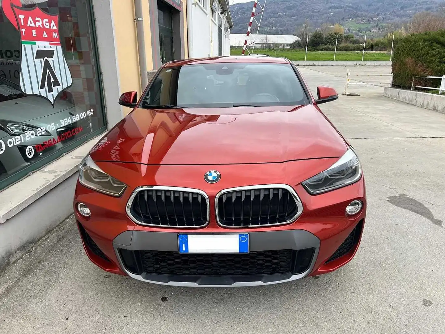 BMW X2 xDrive20d Msport-X Orange - 2
