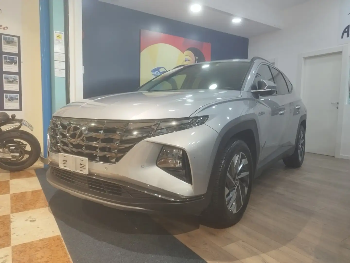 Hyundai TUCSON 1.6 CRDi X-Line Silber - 1