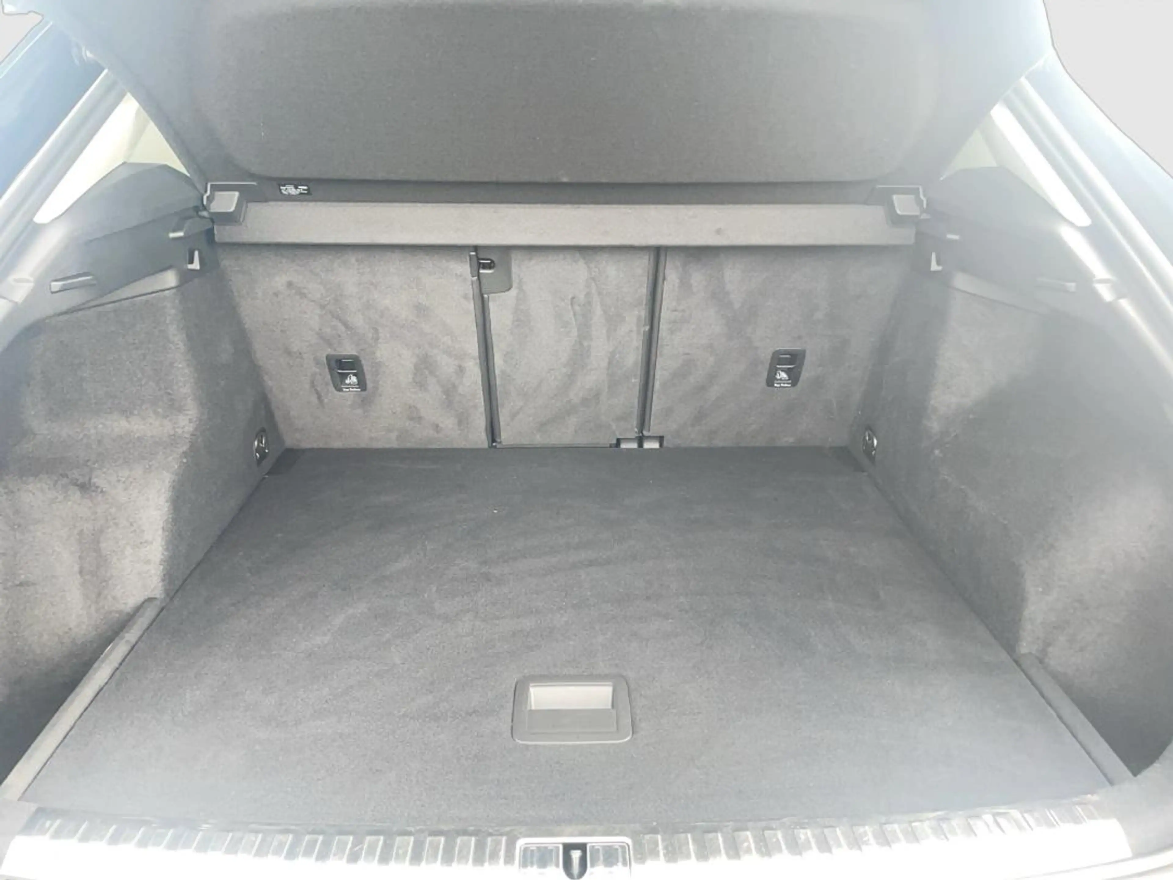 Audi Q3 advanced 35|AMBIENTE+|AHK|SMART — photo 13