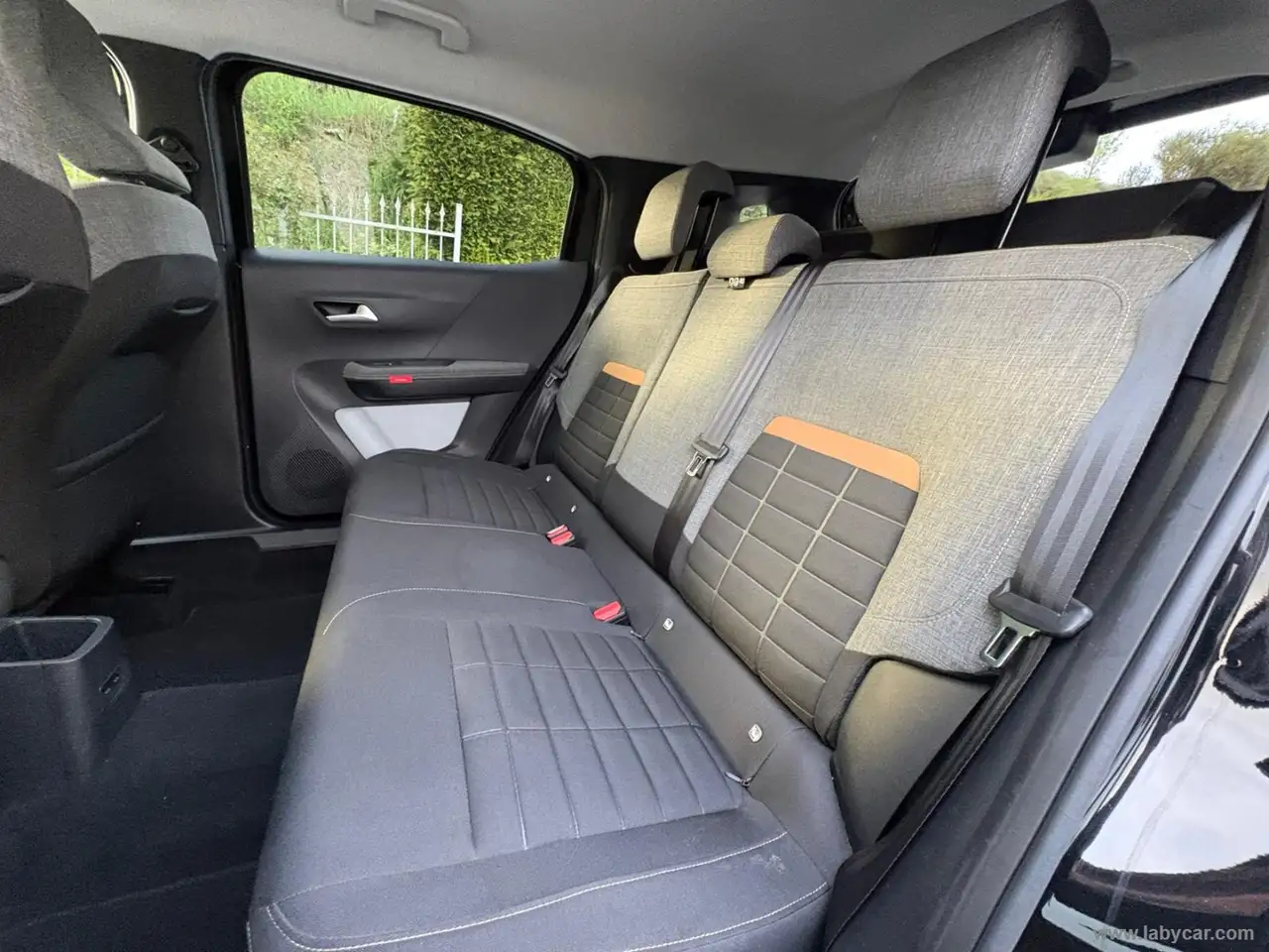 Citroen C3 Aircross PureTech Turbo 100 Plus 10