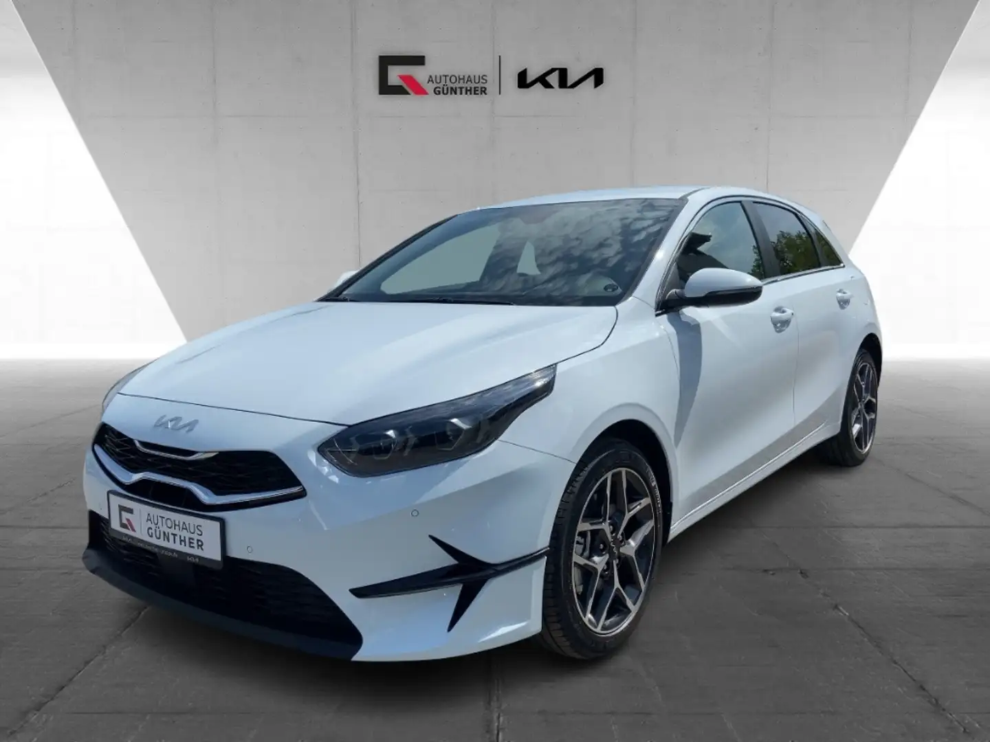 Kia Ceed / cee'd Ultimate Edition 1.5T 48V DCT Style Bianco - 1