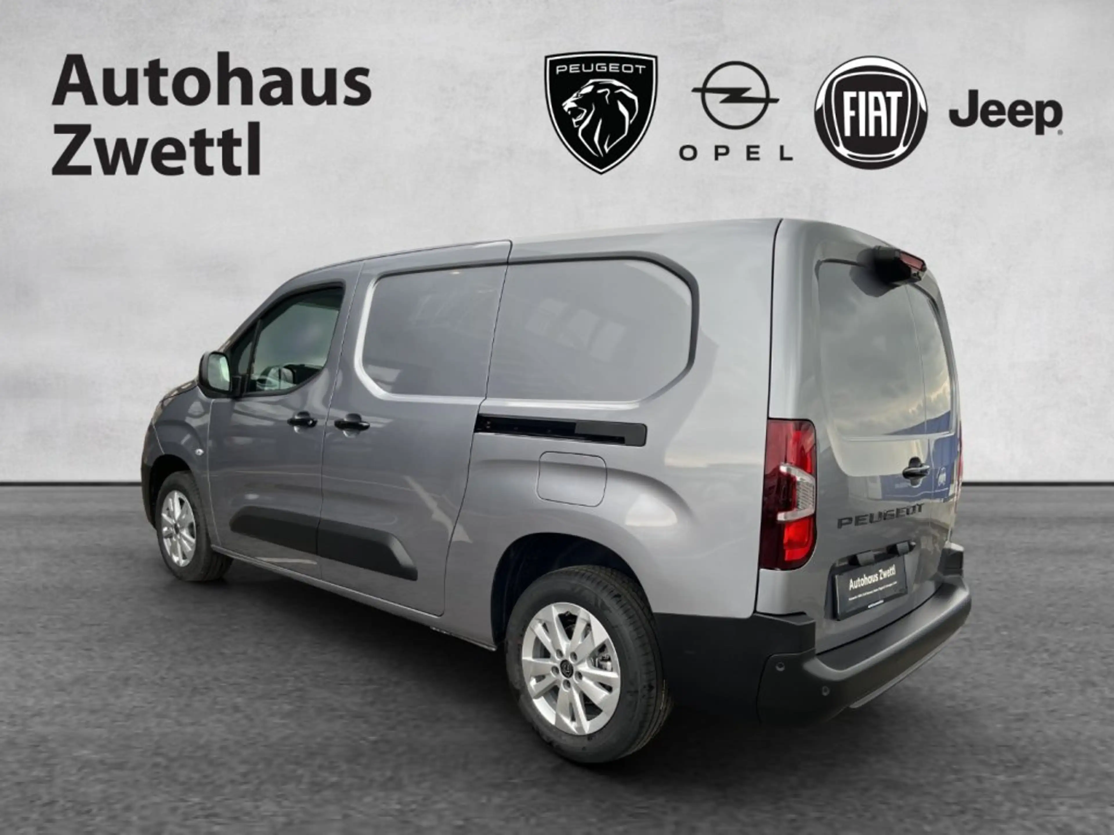 Peugeot Partner Lang BHDI 130 EAT8 — photo 4
