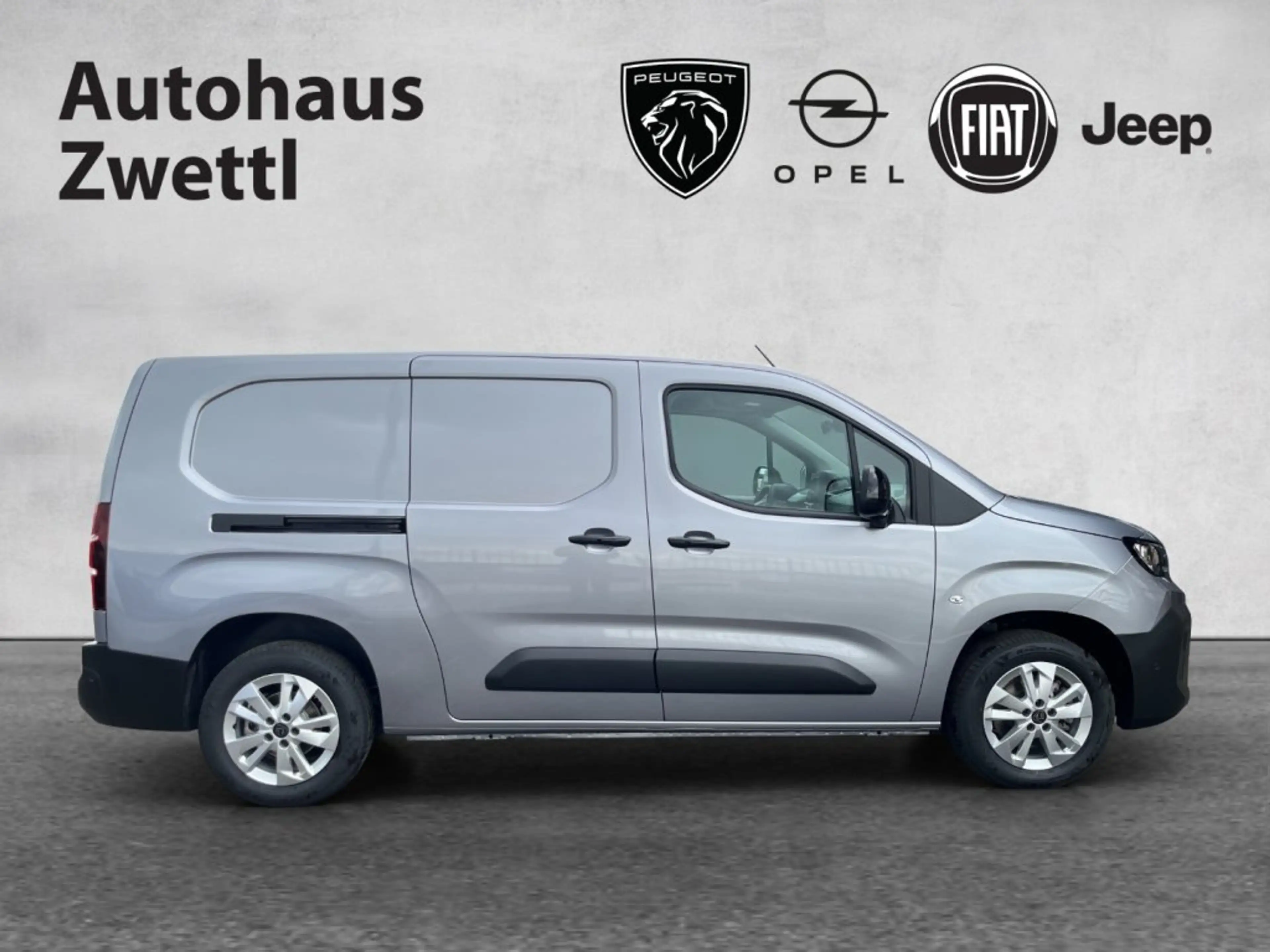 Peugeot Partner Lang BHDI 130 EAT8 — photo 7