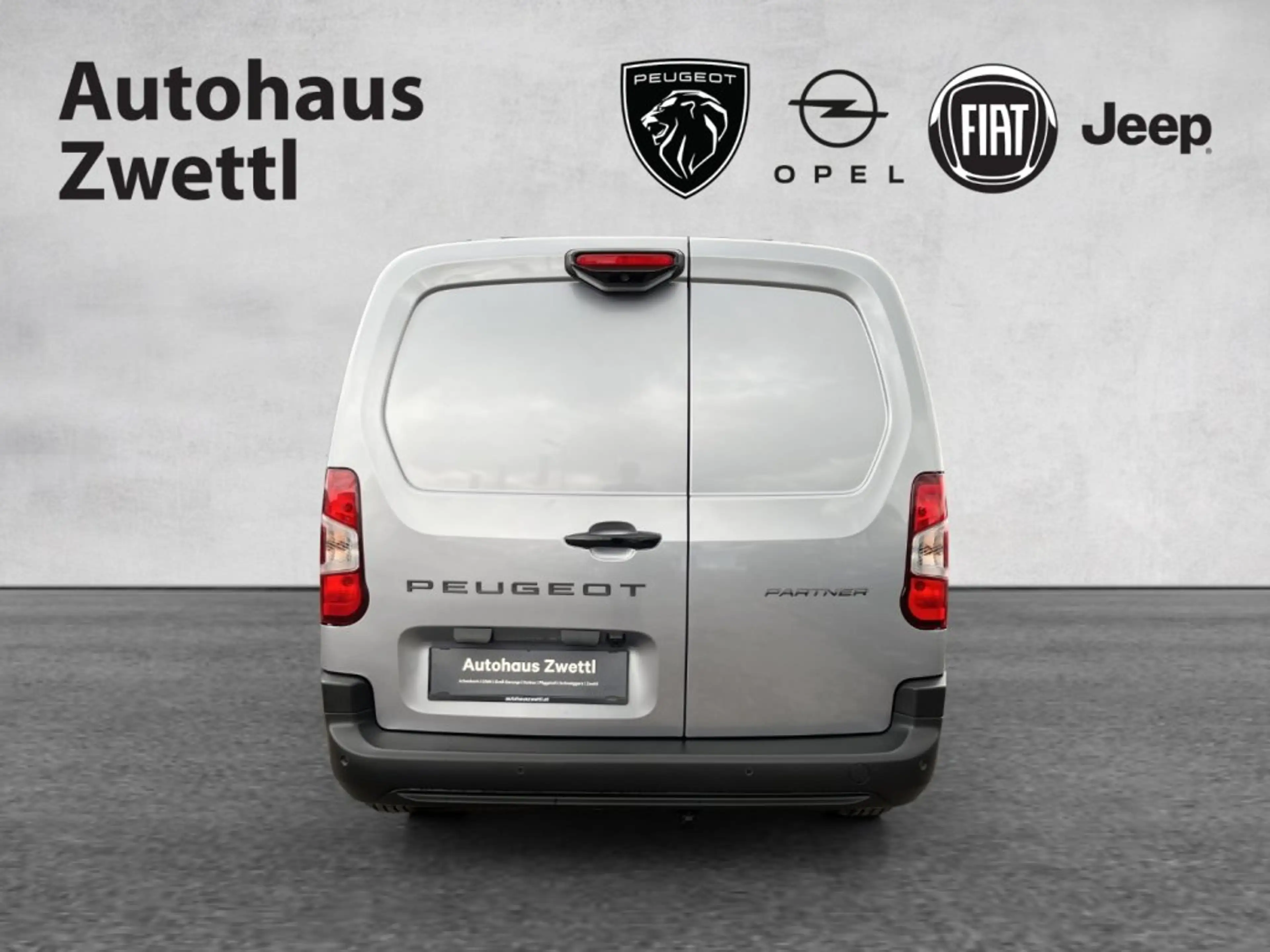 Peugeot Partner Lang BHDI 130 EAT8 — photo 5