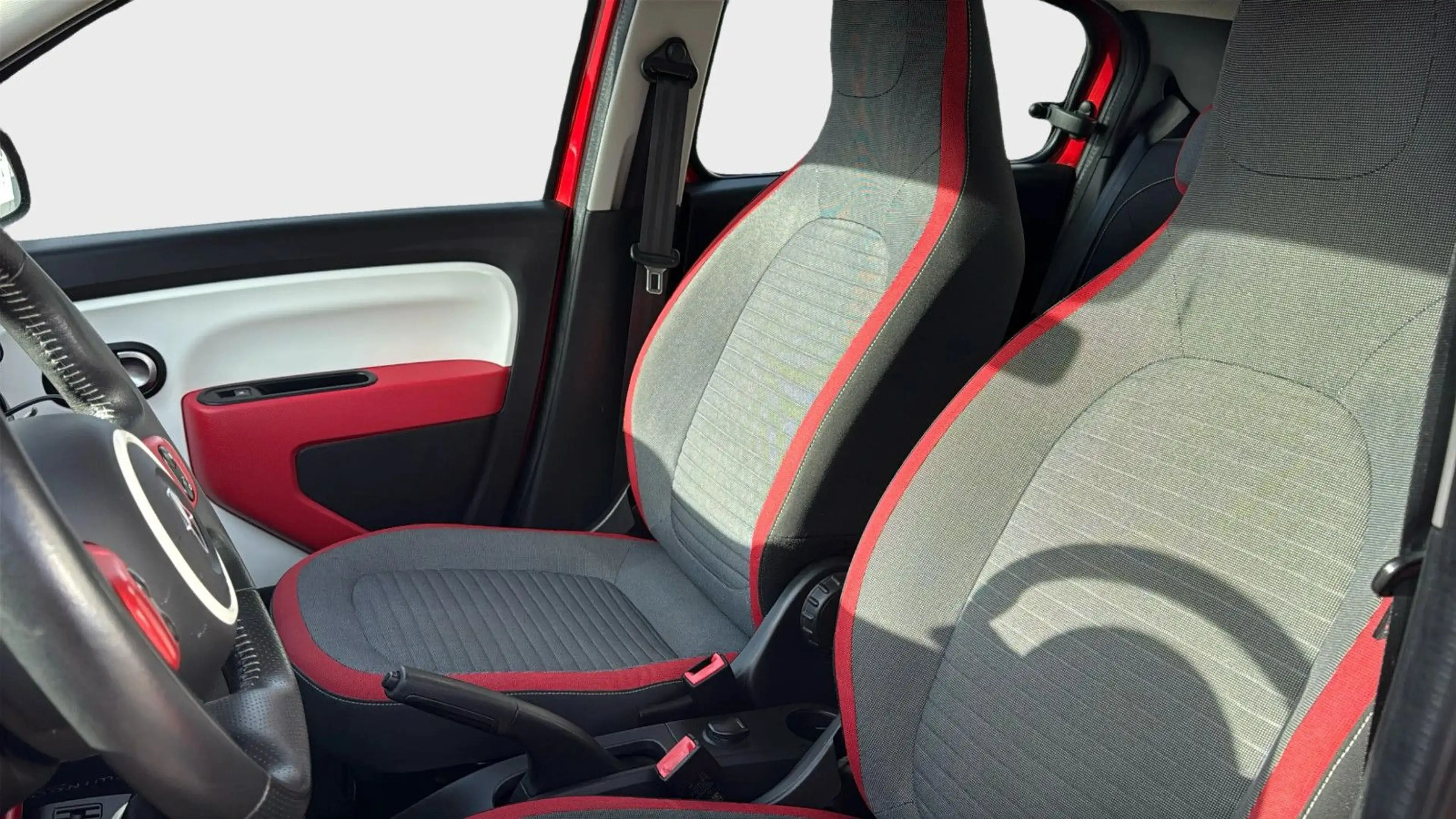 Renault Twingo Dynamique — photo 10