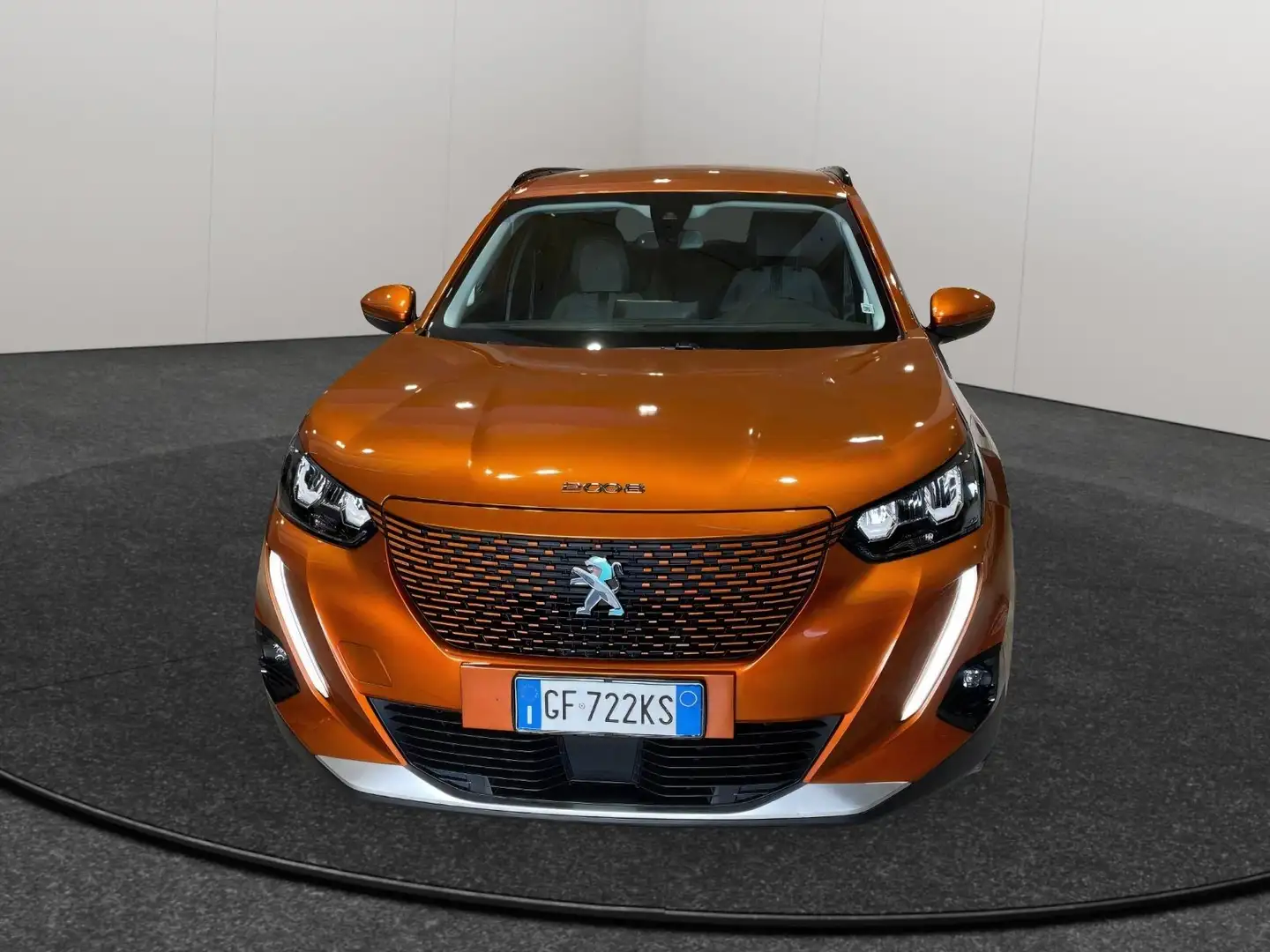 Peugeot e-2008 Active 100kW Oranžová - 2