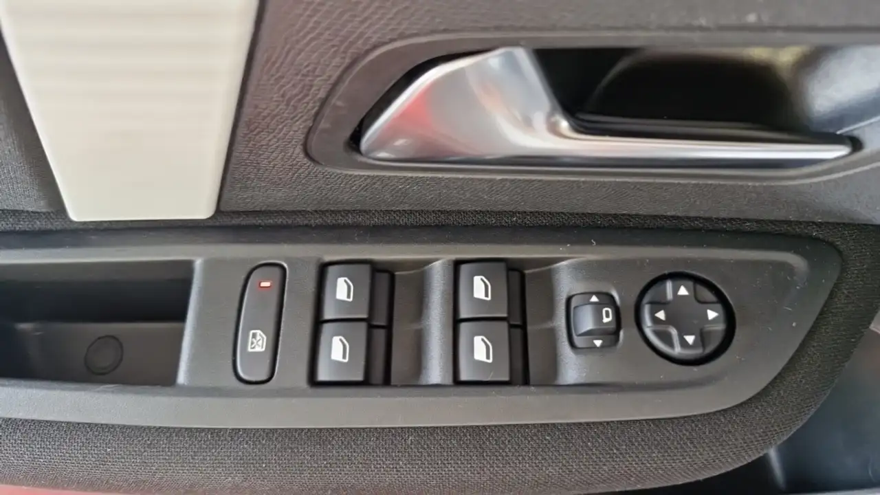 Citroen C4 Berline — photo 24