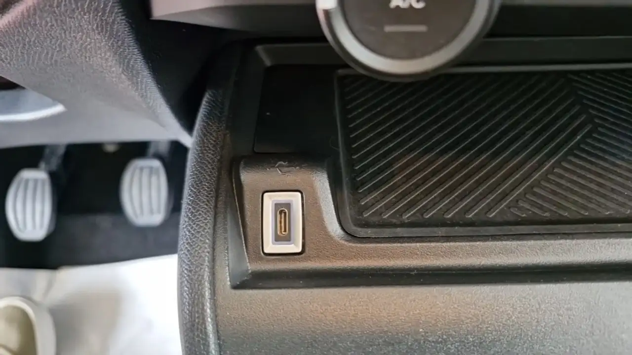 Citroen C4 Berline — photo 17