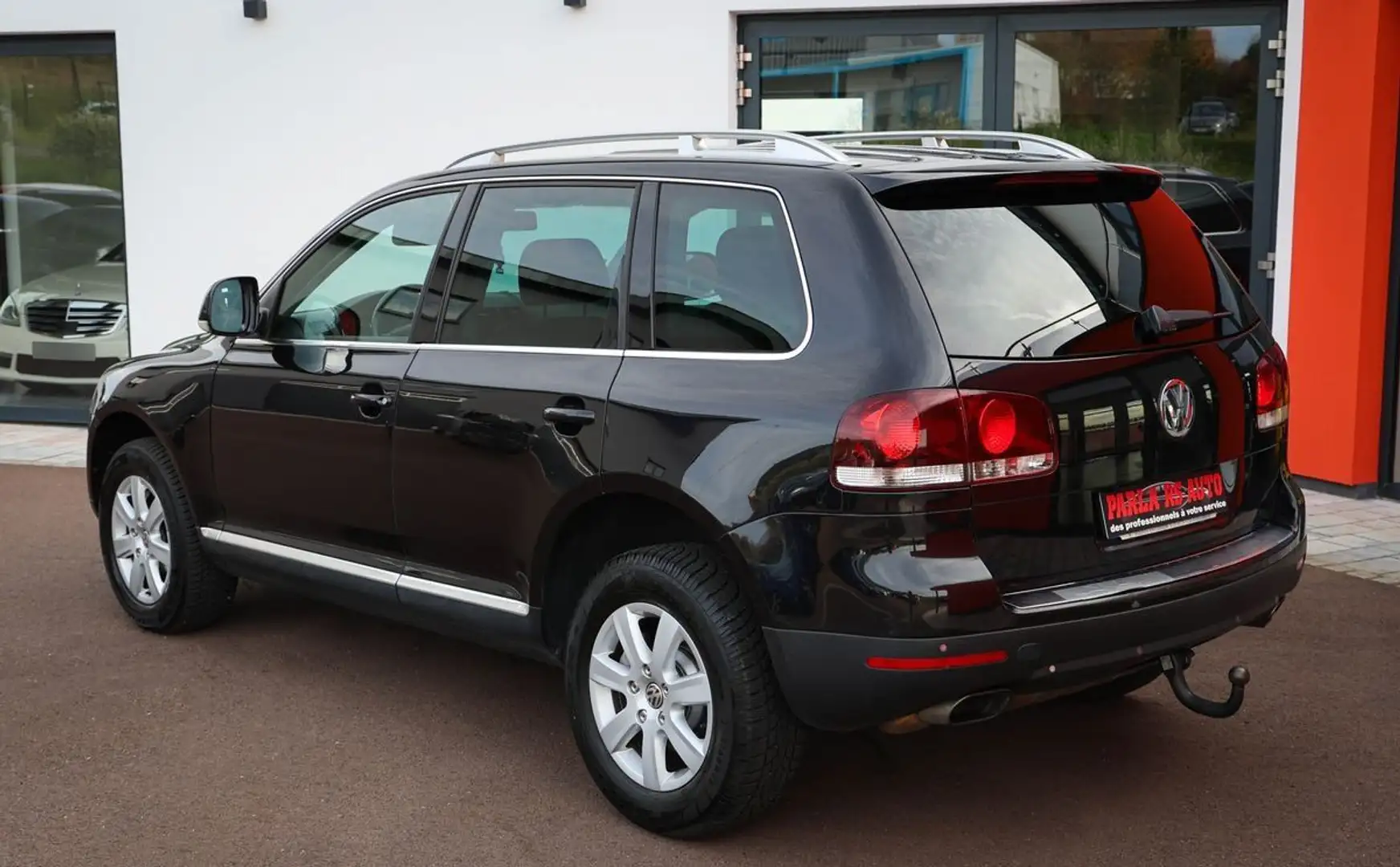 Volkswagen Touareg 3.0 TDi V6 230ch Noir - 2