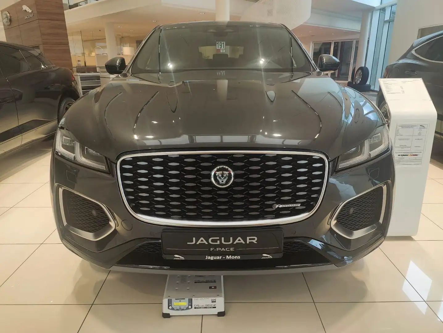 Jaguar F-Pace R-Dynamic S P400 Gris - 2