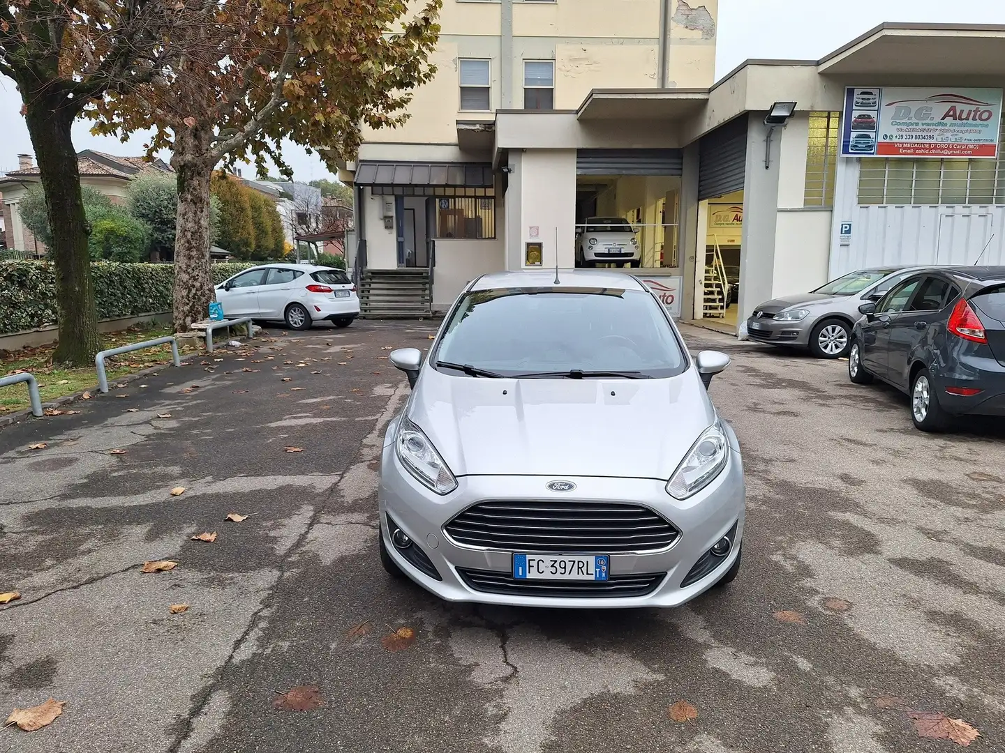 Ford Fiesta Fiesta VI 2013 5p 1.4 Titanium Gpl 95cv E6 Zilver - 2