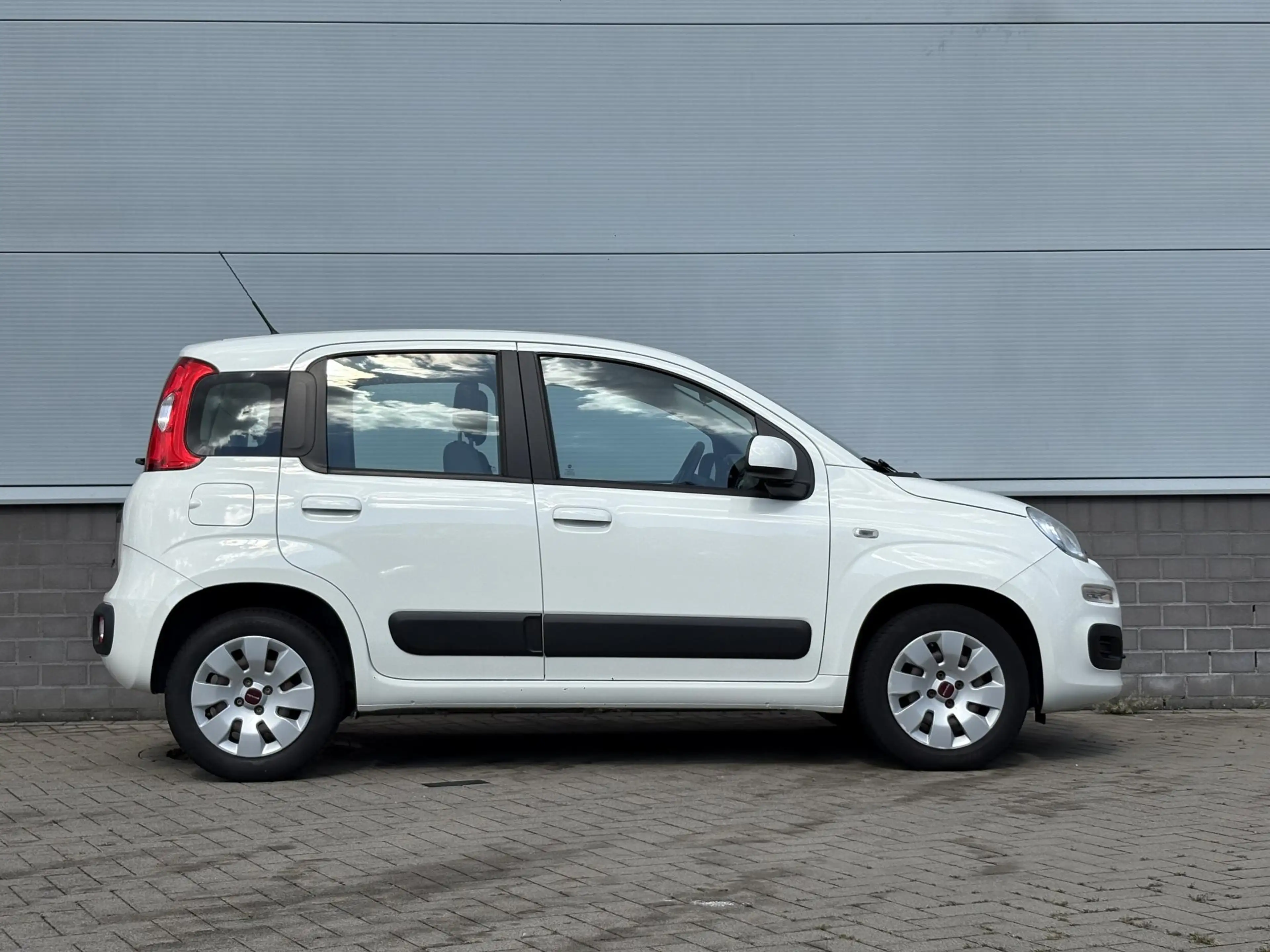 Fiat Panda 0.9 TwinAir Popstar Automaat | Airco | Bluetooth — photo 3