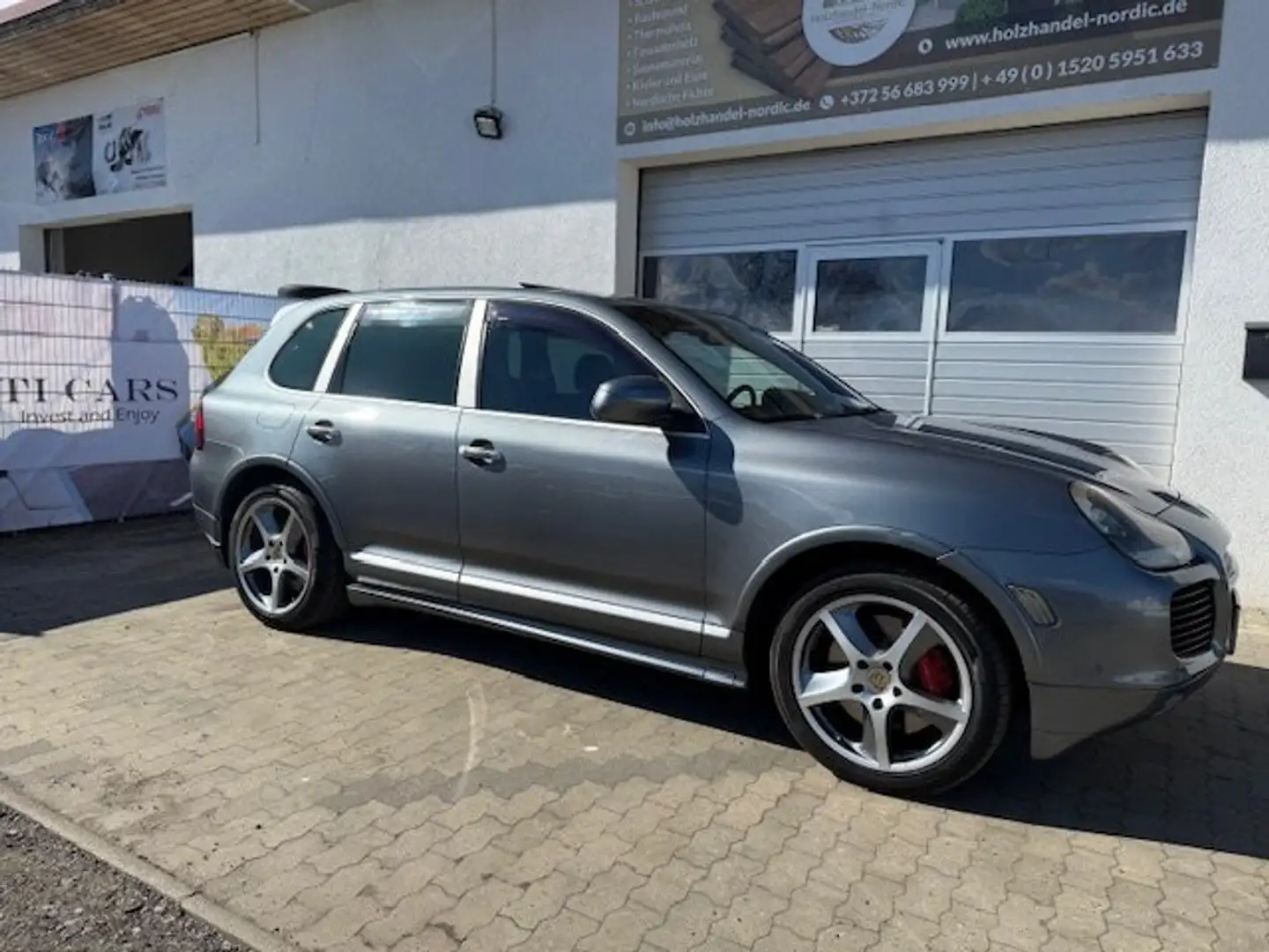 Porsche Cayenne Turbo Argent - 2