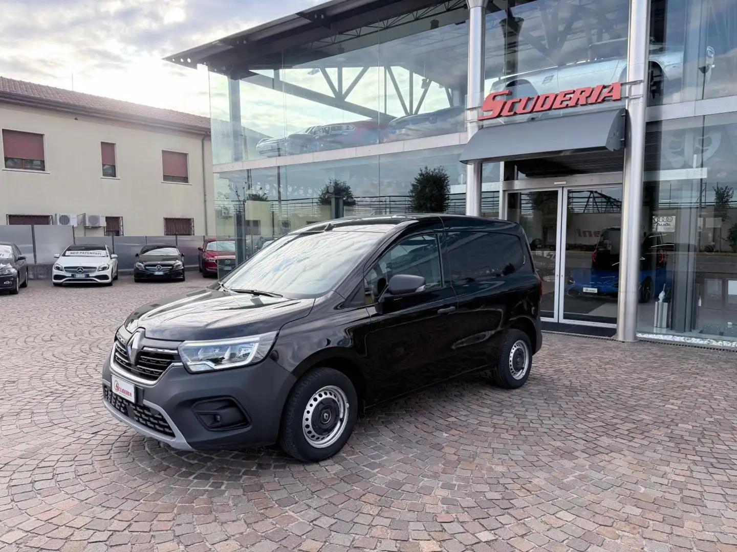 Renault Kangoo 1.5 Blue dCi 75CV Van Edition One + iva Schwarz - 2