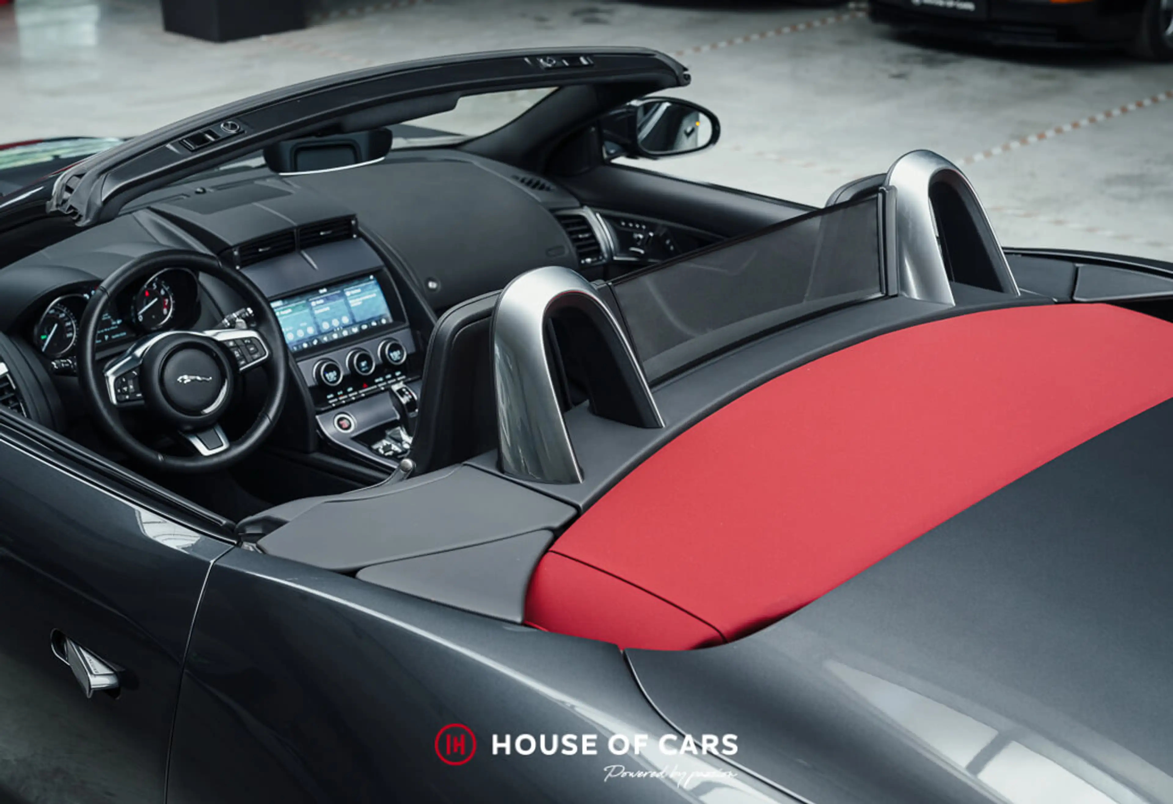 Jaguar F-Type V6S ROADSTER MK2 1ST PAINT - JUST SERVICED — photo 14