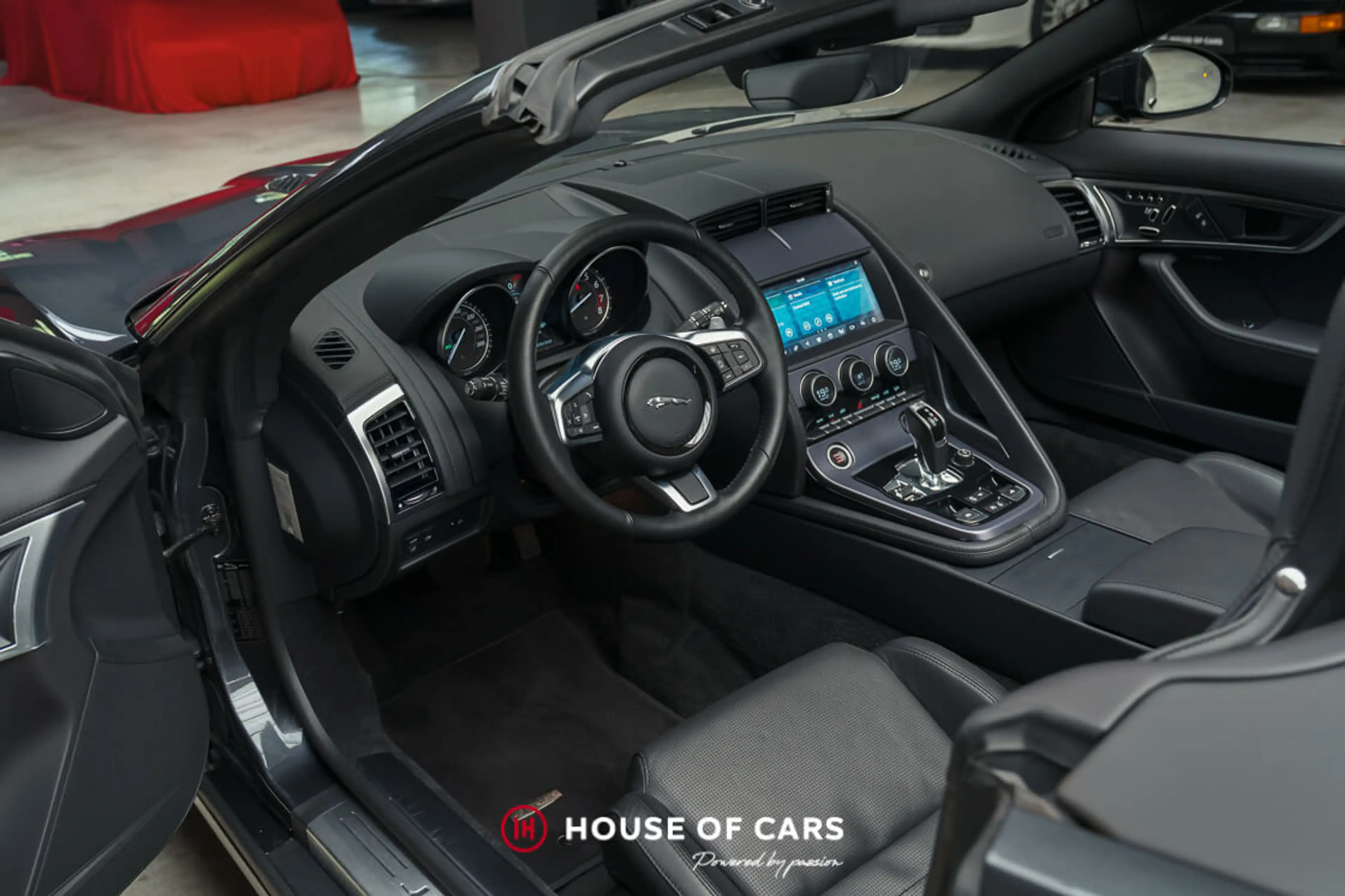 Jaguar F-Type V6S ROADSTER MK2 1ST PAINT - JUST SERVICED — photo 15