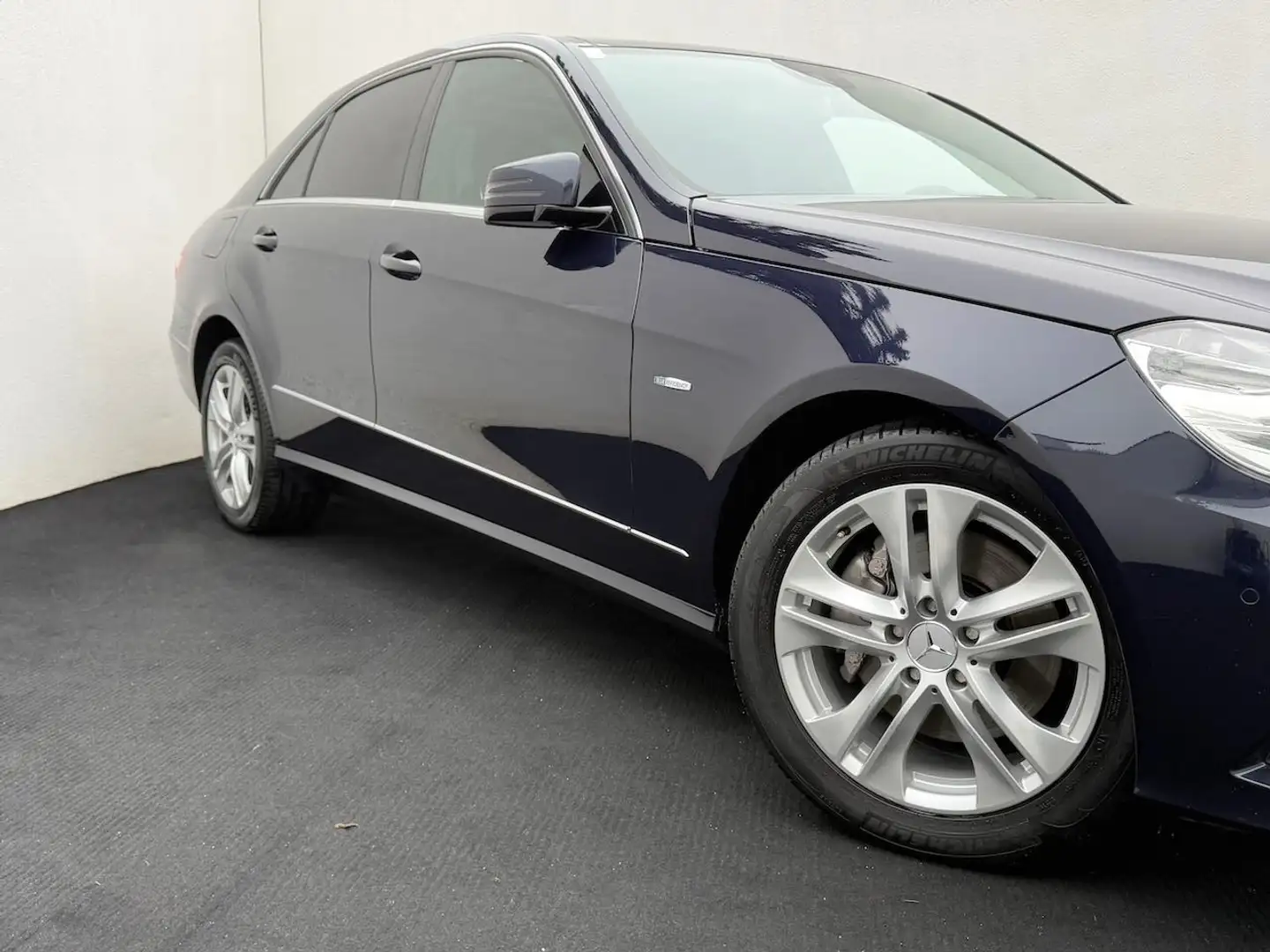 Mercedes-Benz E 350 E 350 CDI Avantgarde Limousine Blau - 2