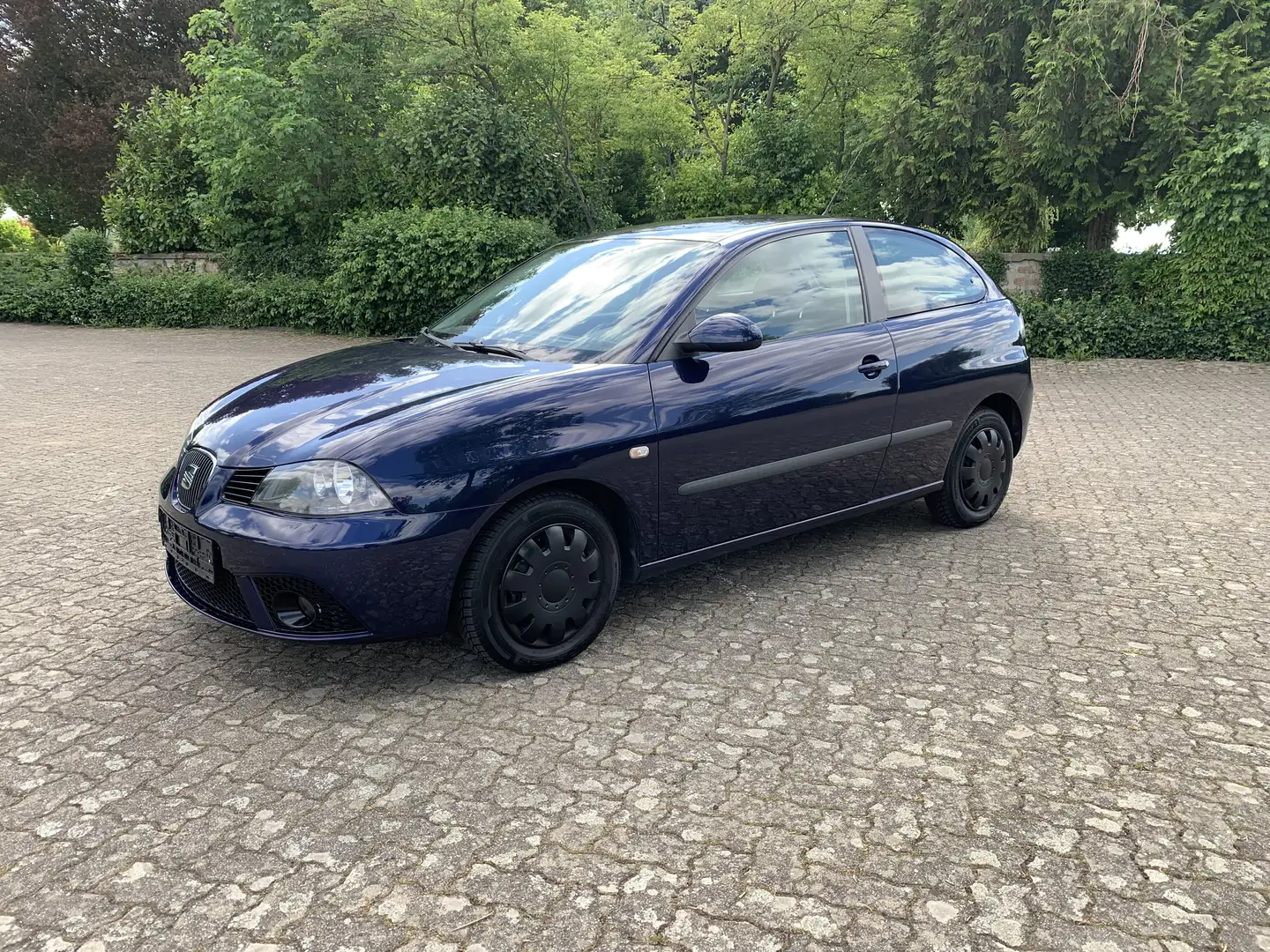 SEAT Ibiza SC 1.4 16V Reference Blau - 1