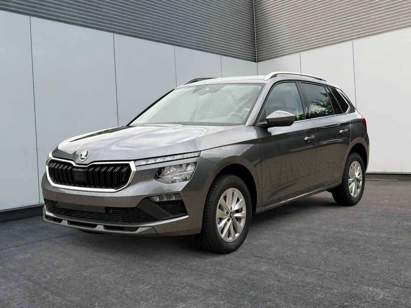 Skoda Kamiq Selection DSG+ACC+SHZ+RFK+PDC+KESSY+SUNSET 1.0 ... Grau - 1