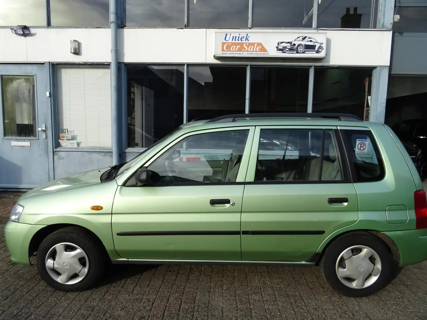 Mazda Demio 1.5 Exclusive Groen - 2