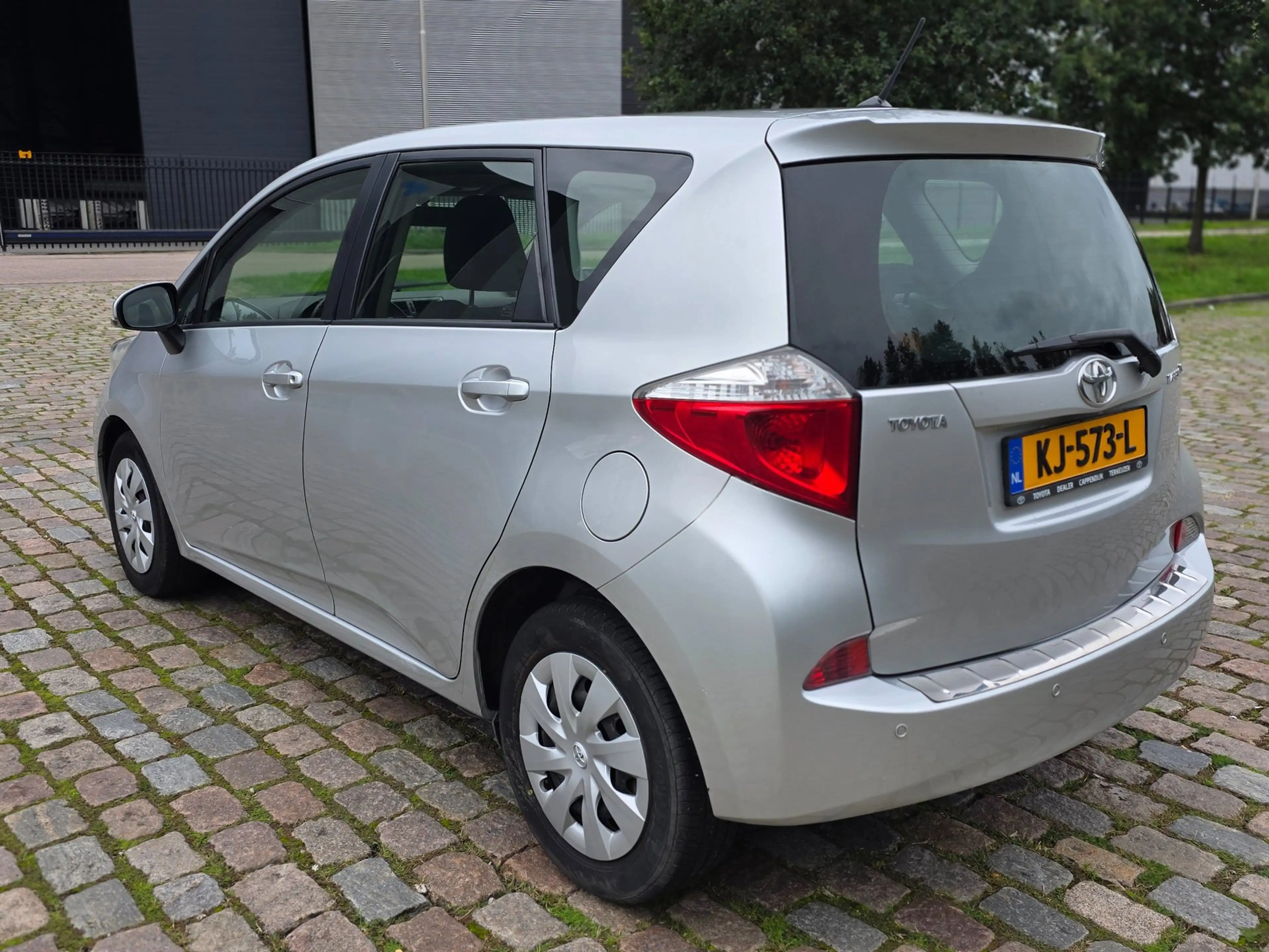 Toyota Verso-S 1.3 VVT-i Comfort Plus Airco cruis control cv op a — photo 3