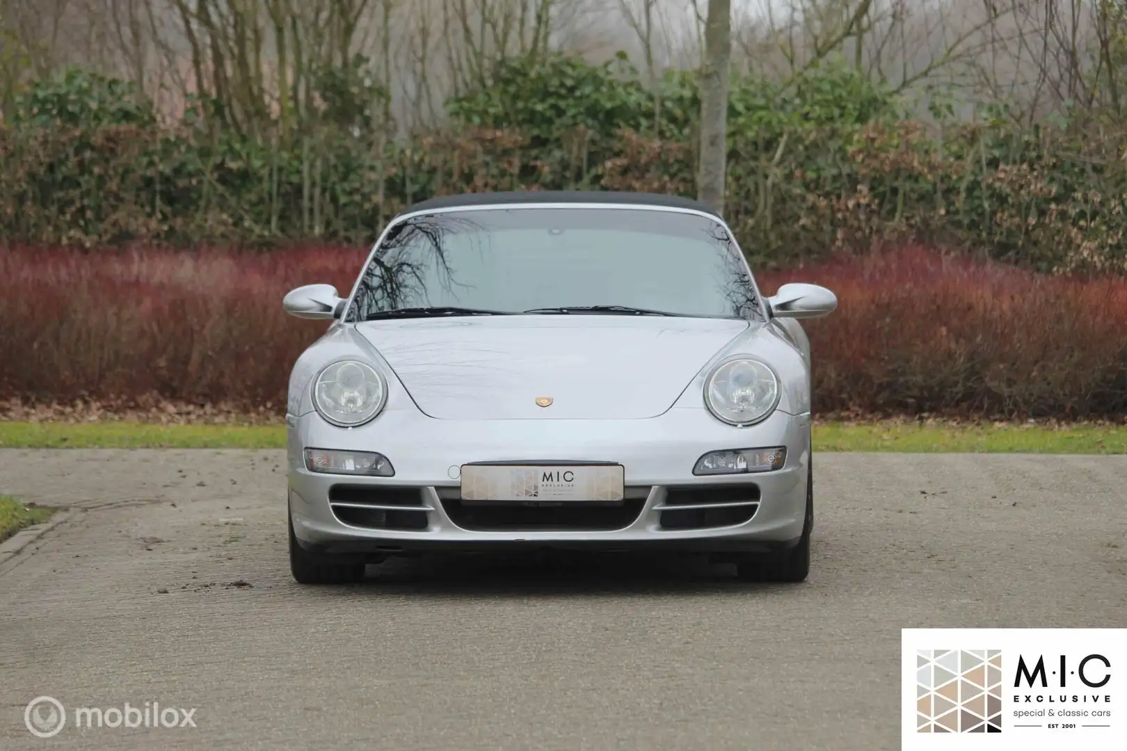 Porsche 997 Cabrio 3.6 Carrera Grijs - 2
