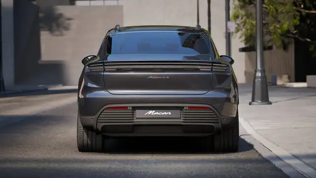 Porsche Macan view 7